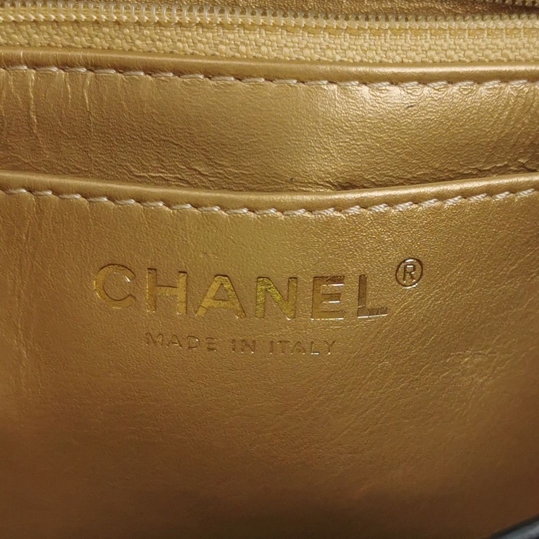 Chanel Chanel Women os Shoulder Bags Size ONE SIZE - 8 Thumbnail