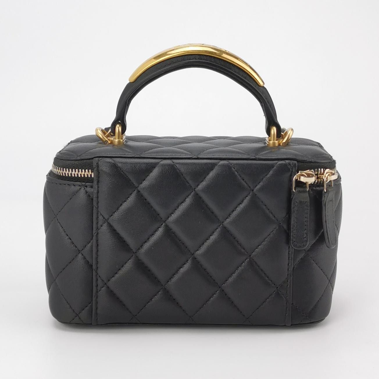 Chanel Chanel Women os Shoulder Bags Size ONE SIZE - 5 Thumbnail