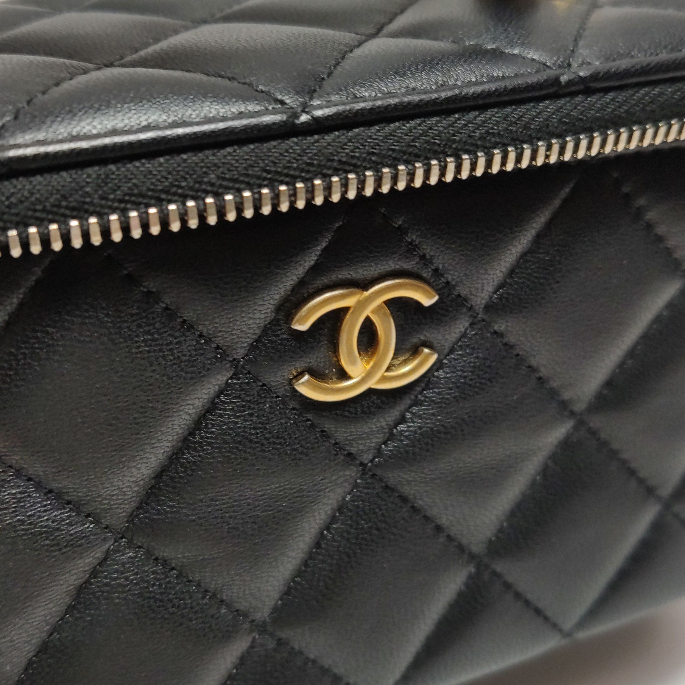 Chanel Chanel Women os Shoulder Bags Size ONE SIZE - 14 Thumbnail