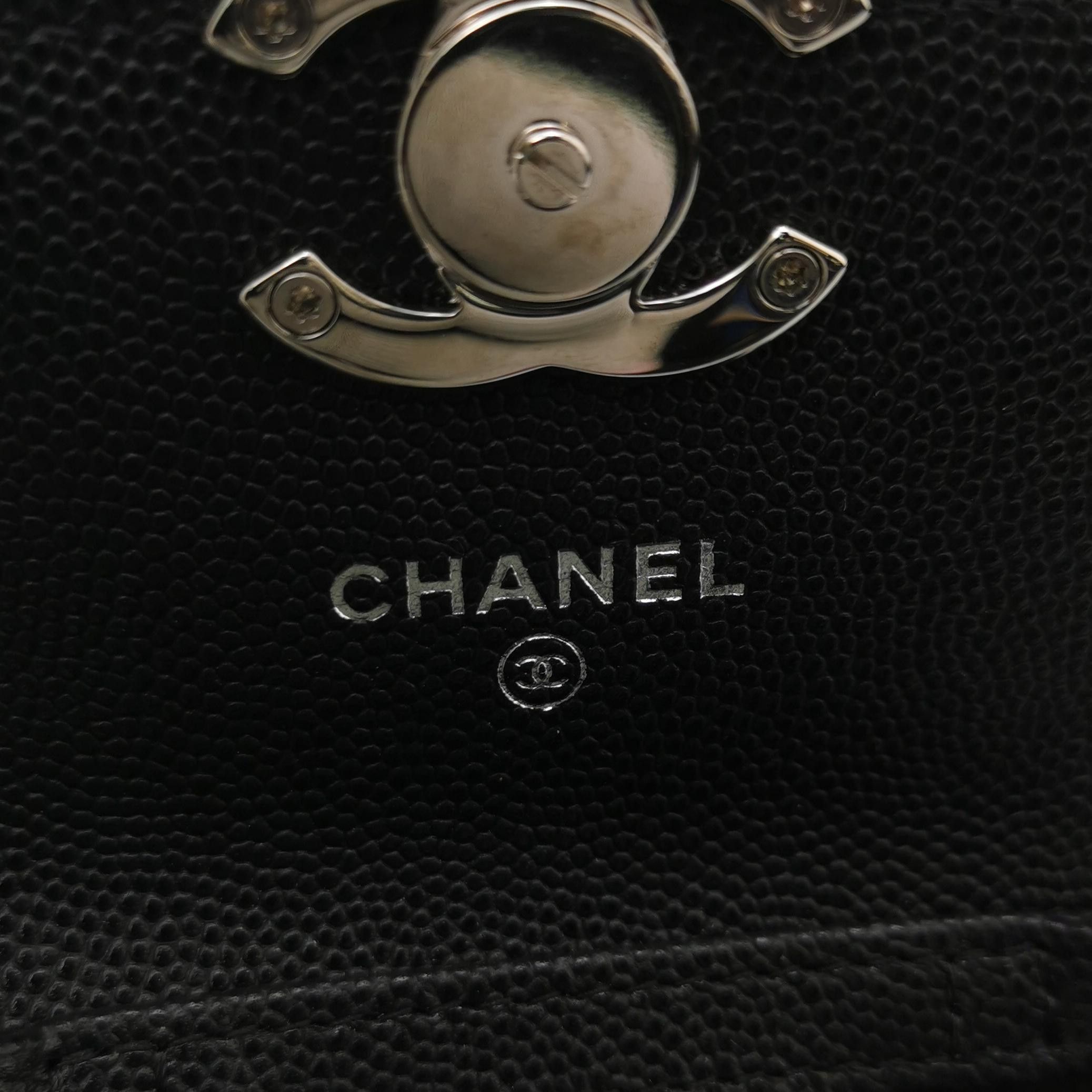 Chanel Chanel Women os Shoulder Bags Size ONE SIZE - 8 Thumbnail