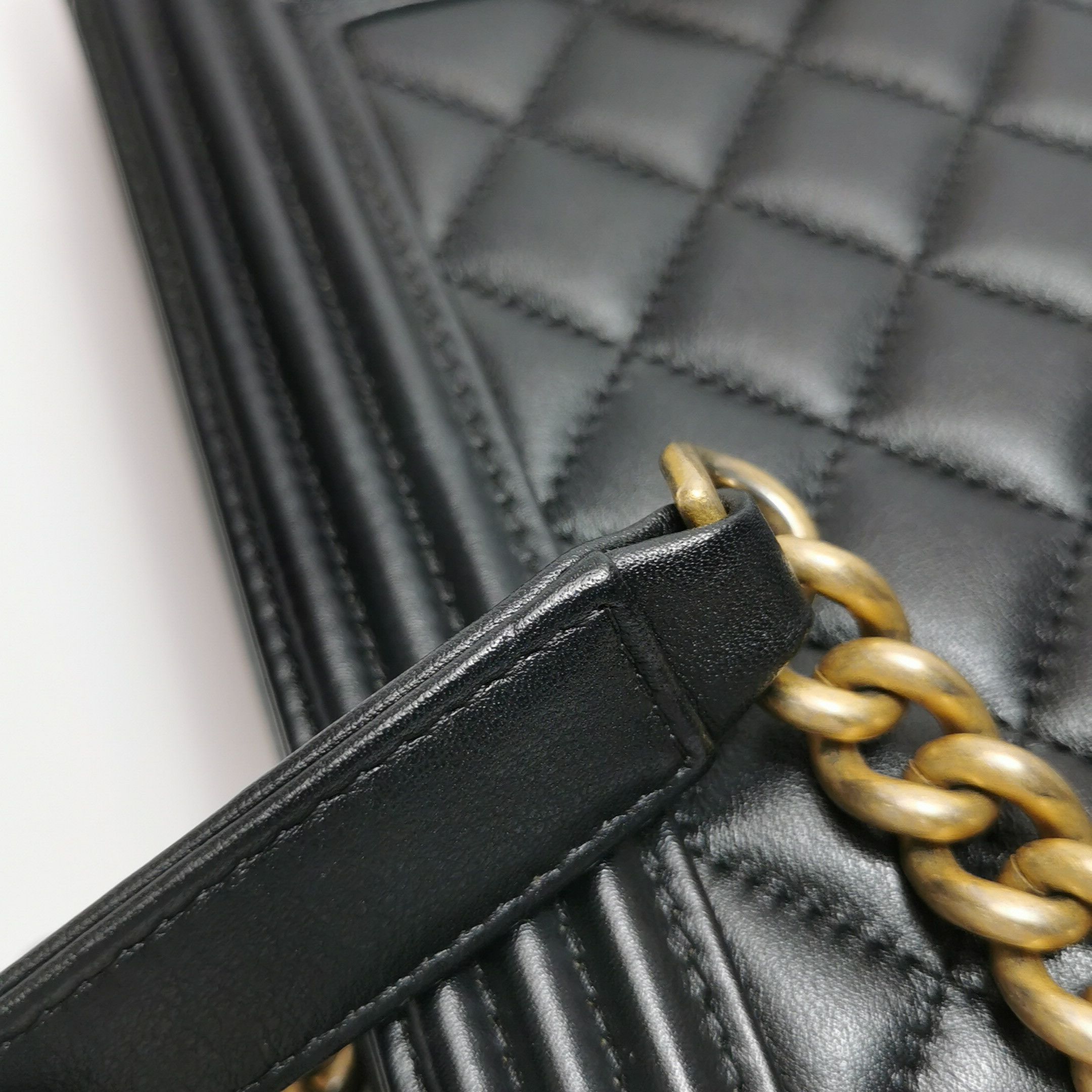 Chanel Chanel Women os Shoulder Bags Size ONE SIZE - 25 Thumbnail