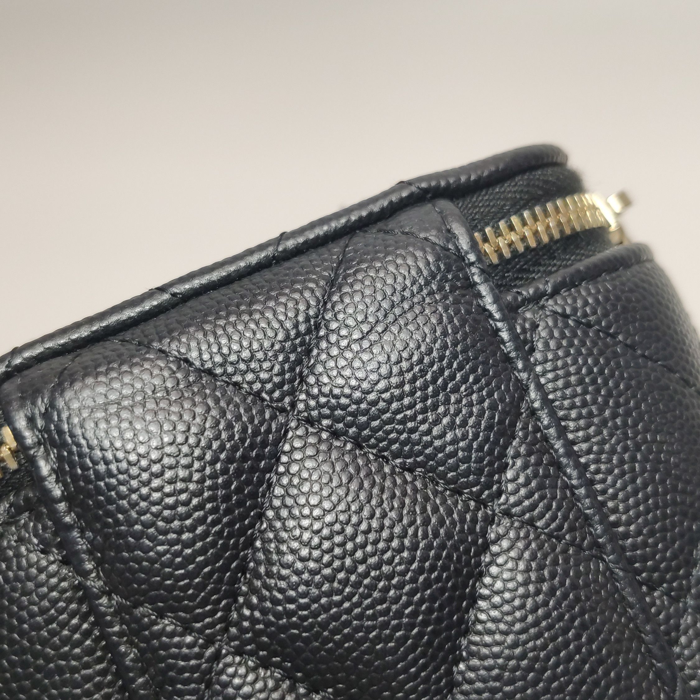 Chanel Chanel Women os Shoulder Bags Size ONE SIZE - 22 Thumbnail