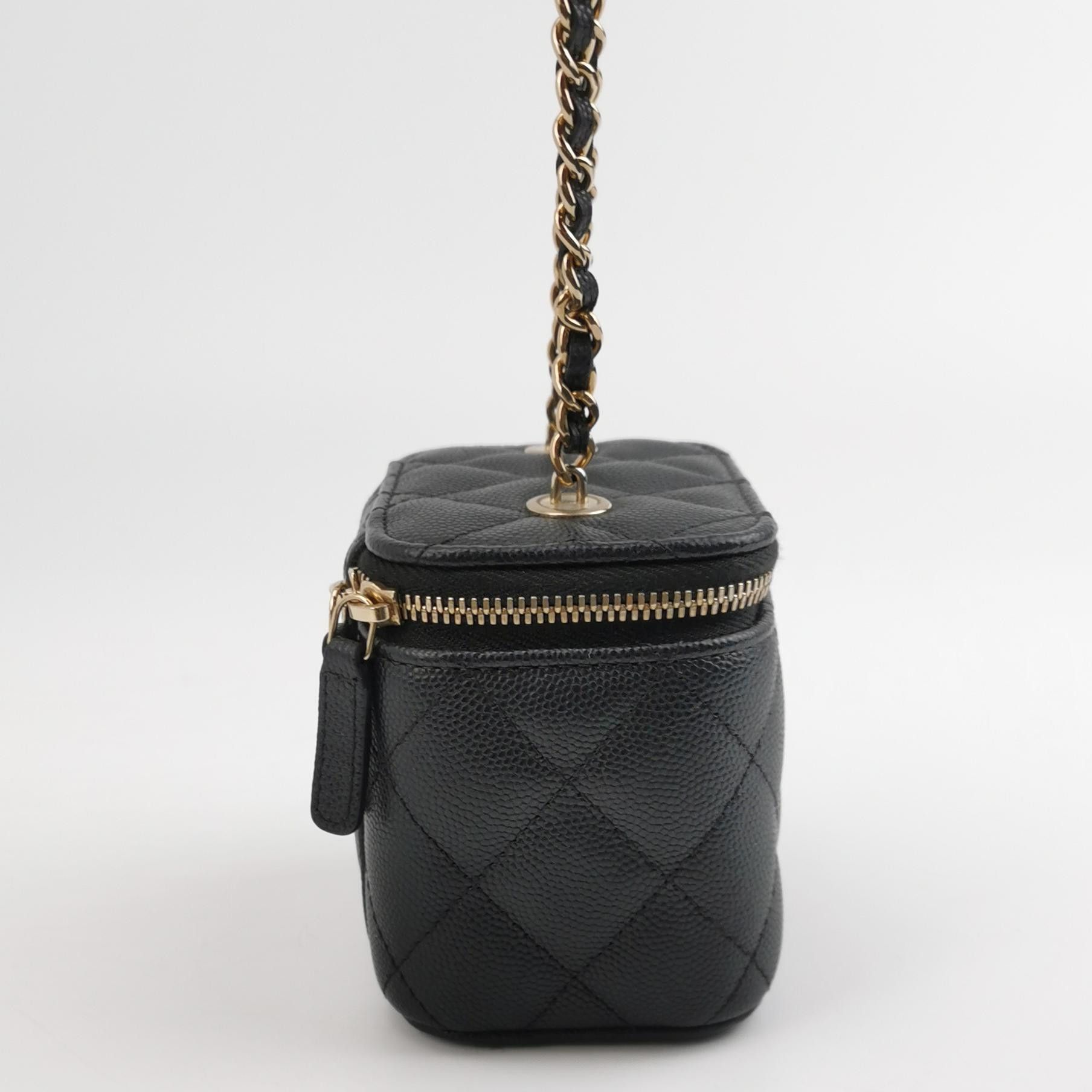 Chanel Chanel Women os Shoulder Bags Size ONE SIZE - 4 Thumbnail
