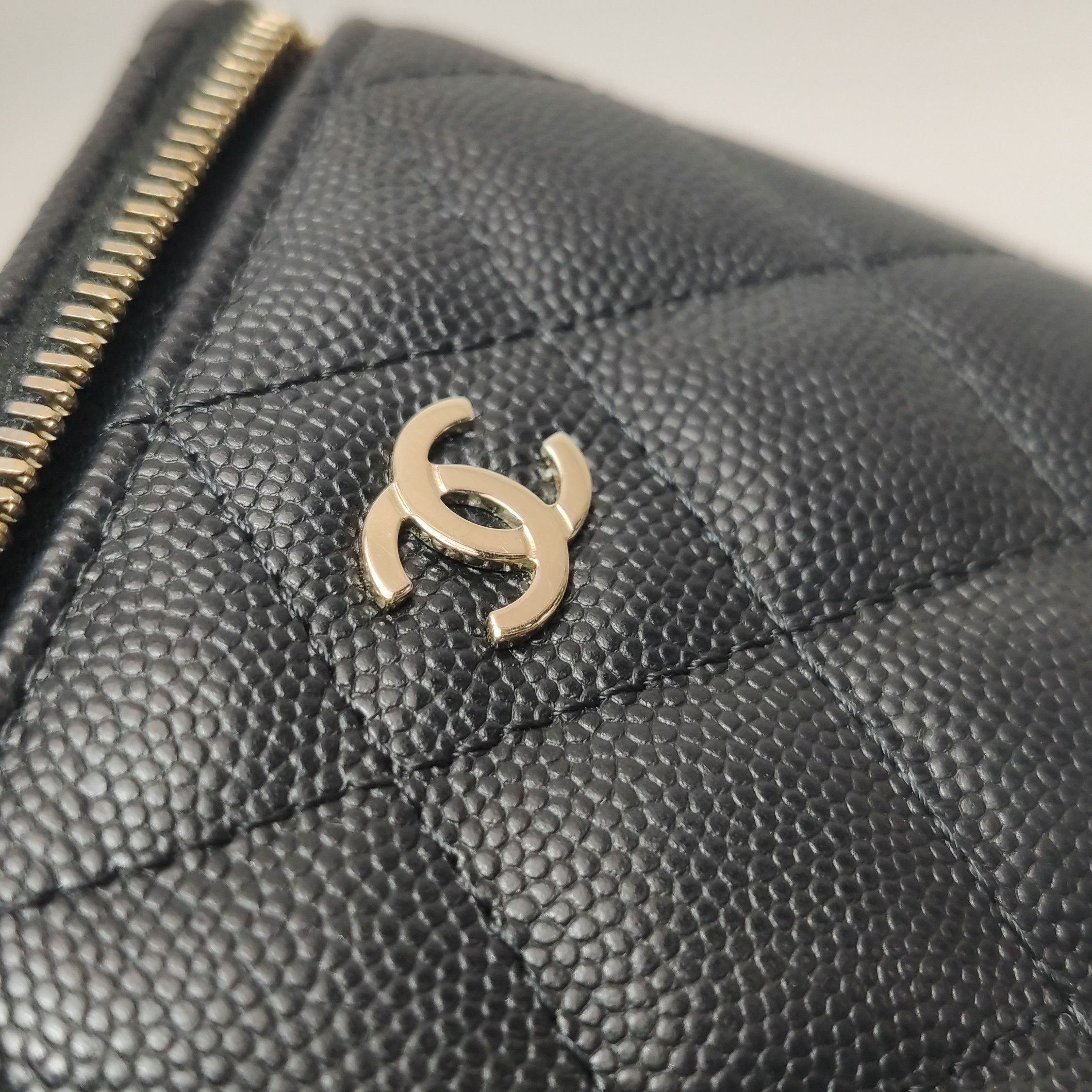Chanel Chanel Women os Shoulder Bags Size ONE SIZE - 14 Thumbnail