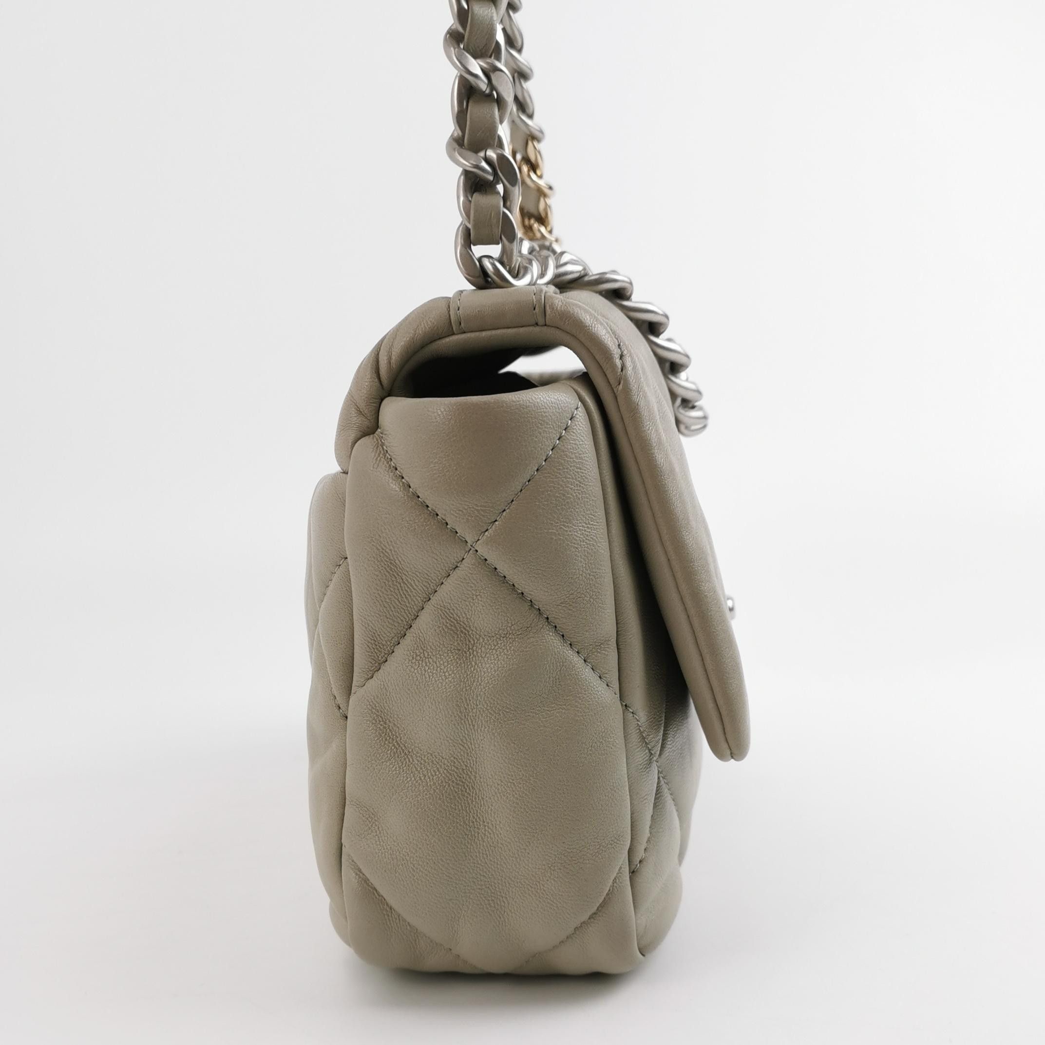 Chanel Chanel Women os Shoulder Bags Size ONE SIZE - 4 Thumbnail