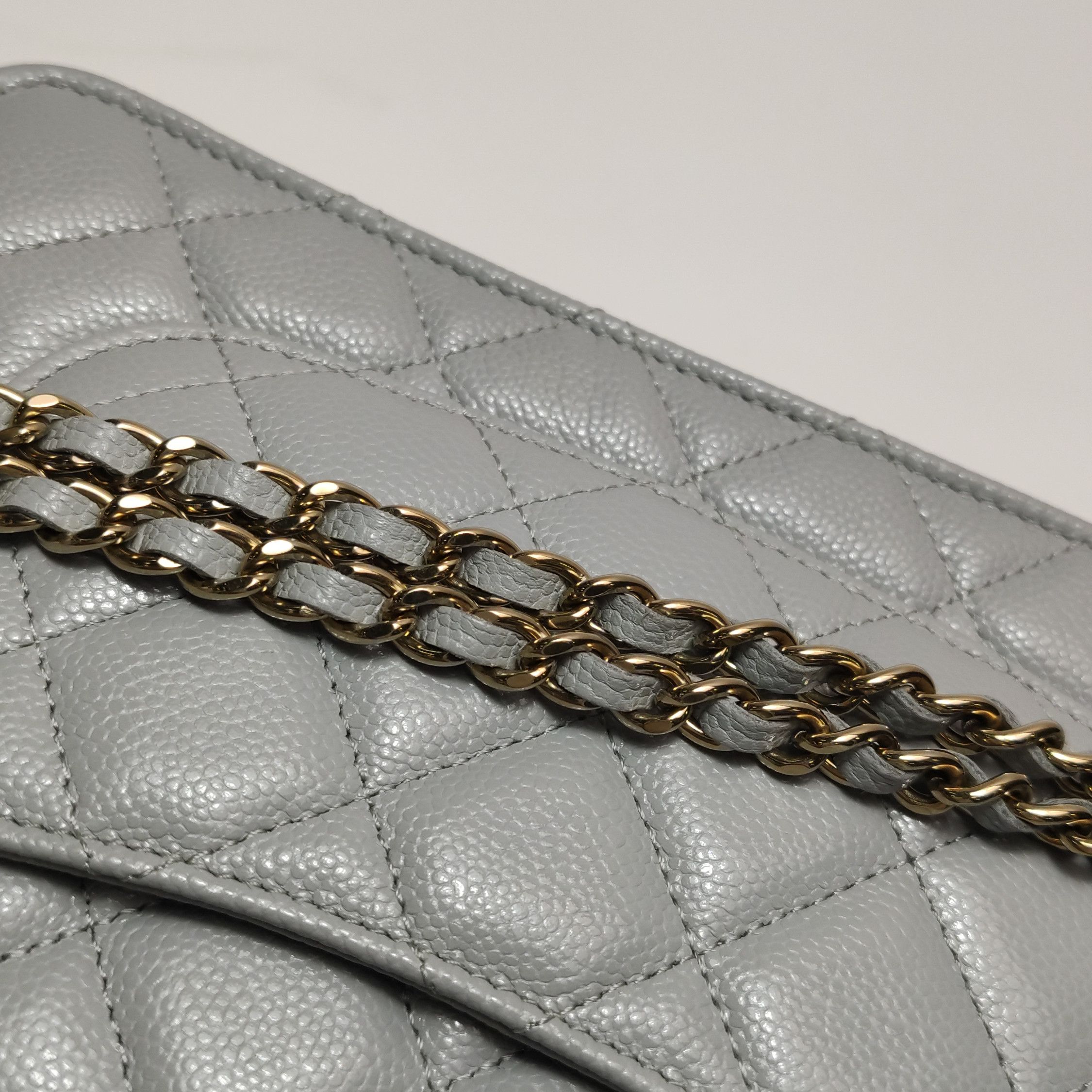 Chanel Chanel Women os Crossbody Bags Size ONE SIZE - 16 Thumbnail