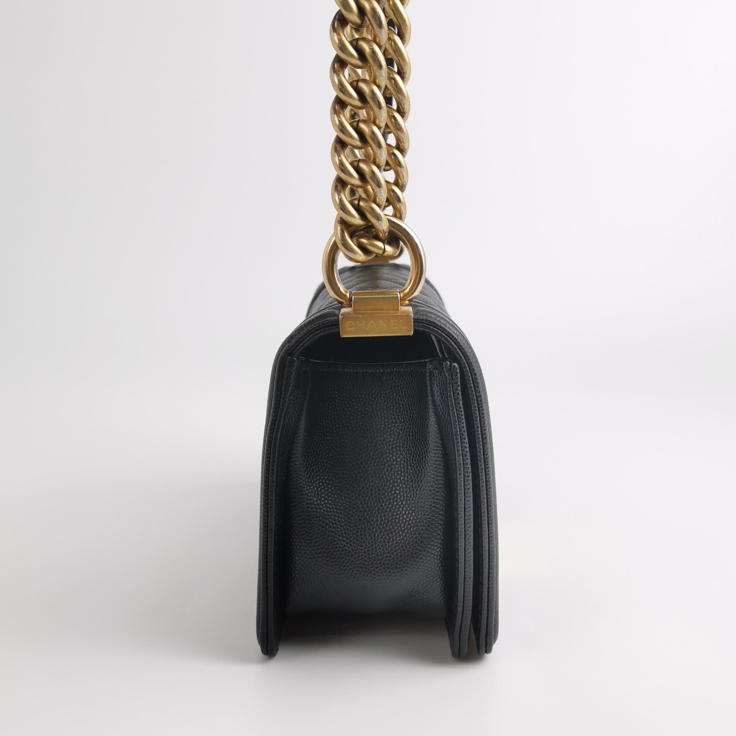 Chanel Chanel Women os Shoulder Bags Size ONE SIZE - 4 Thumbnail