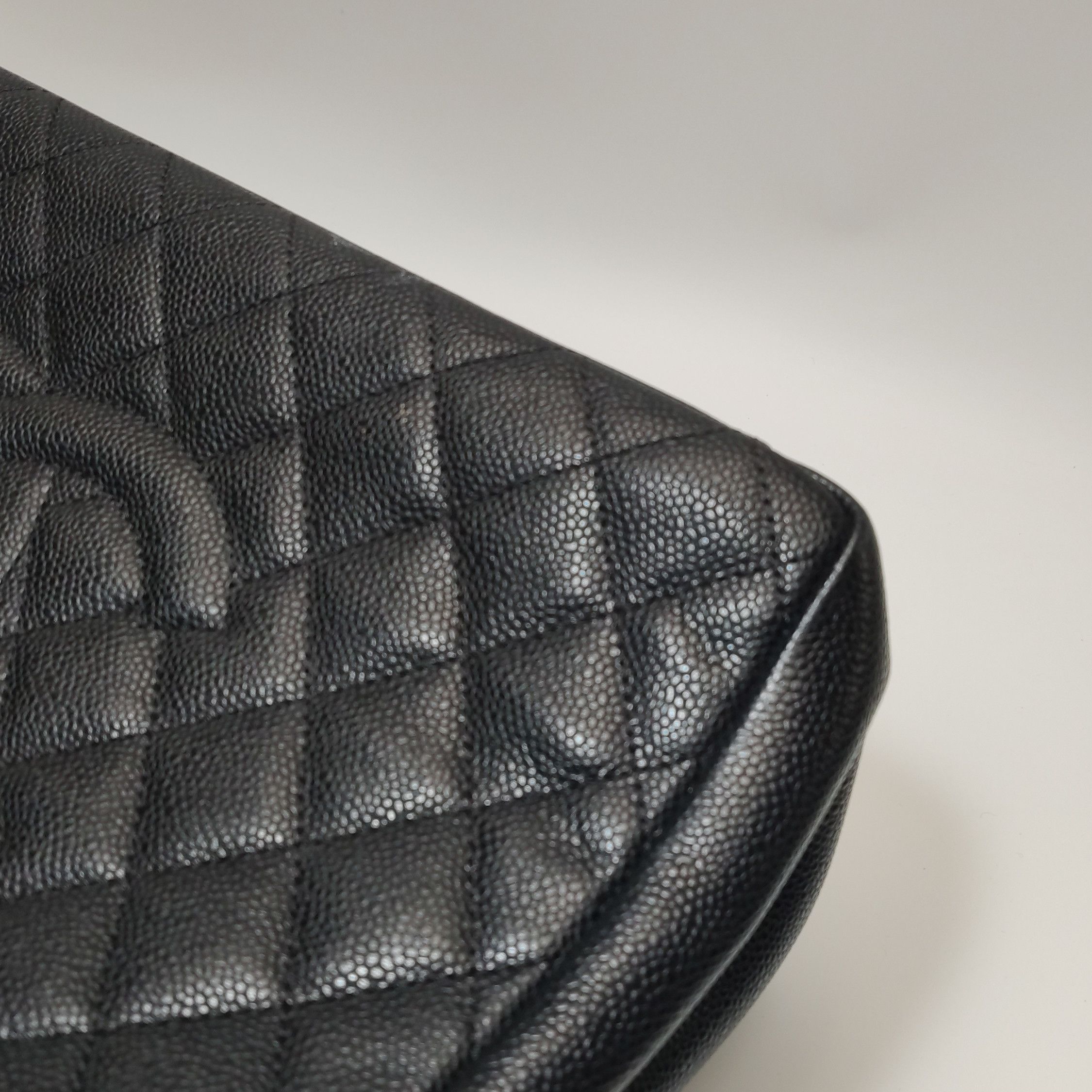 Chanel Chanel Women os Shoulder Bags Size ONE SIZE - 22 Thumbnail