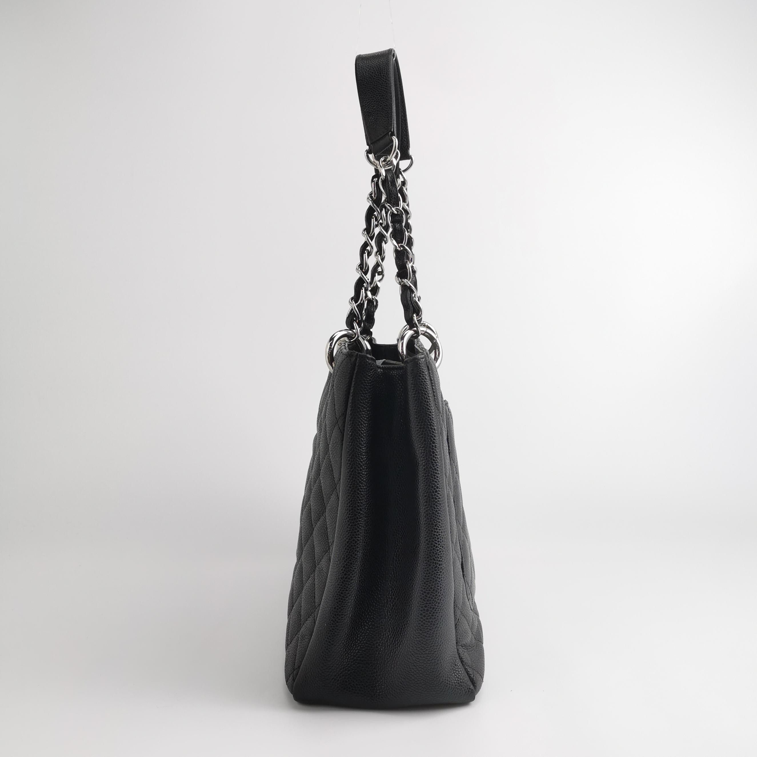 Chanel Chanel Women os Shoulder Bags Size ONE SIZE - 3 Thumbnail