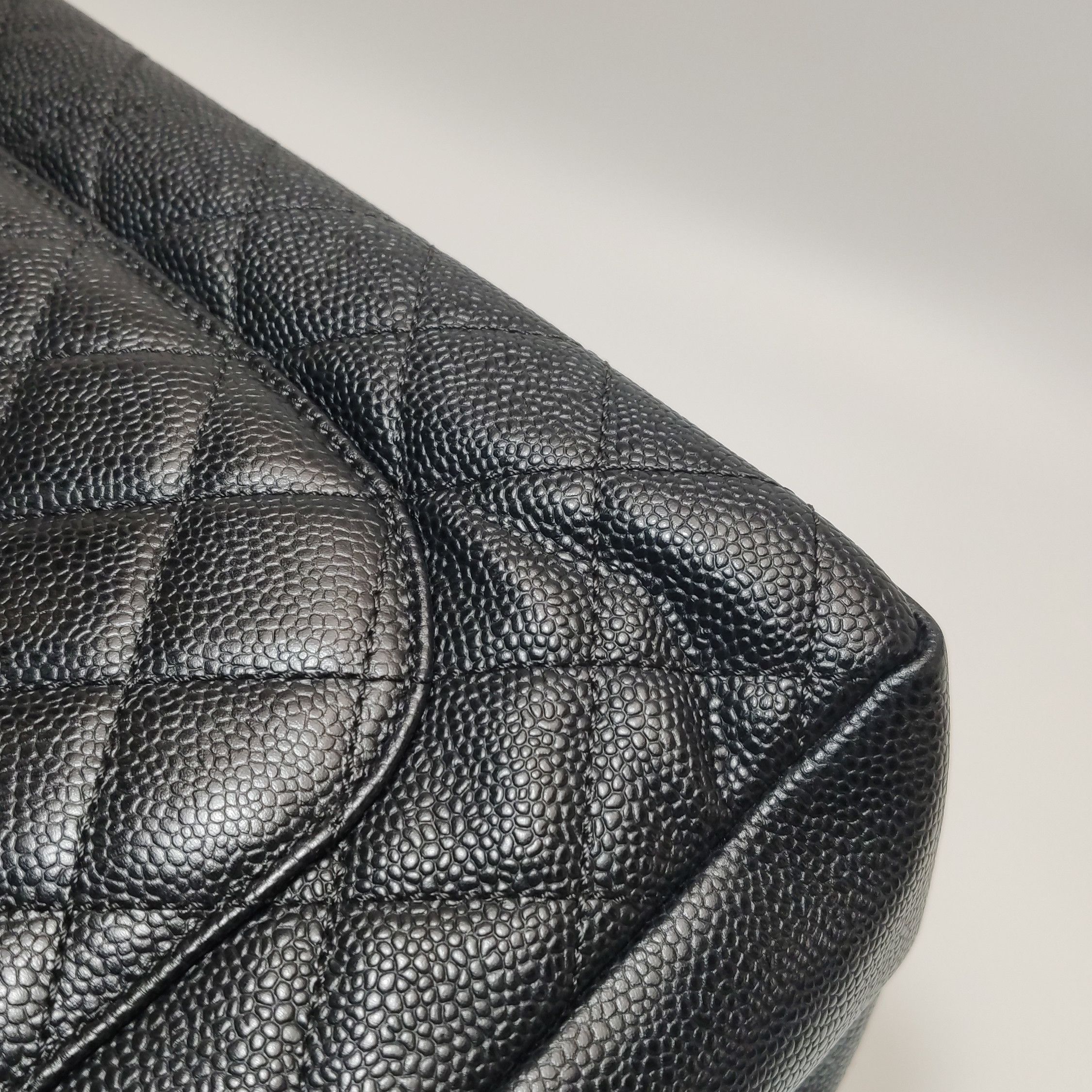 Chanel Chanel Women os Shoulder Bags Size ONE SIZE - 21 Thumbnail