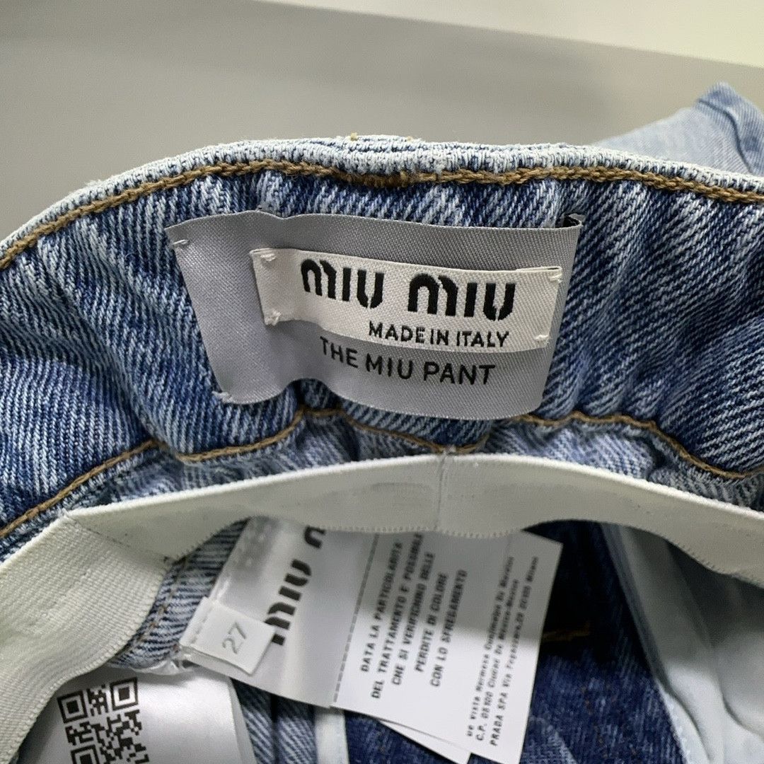 Miu Miu Miu Miu Logo Patch Denim Shorts Size 27 Size 27" / US 4 / IT 40 - 3 Thumbnail