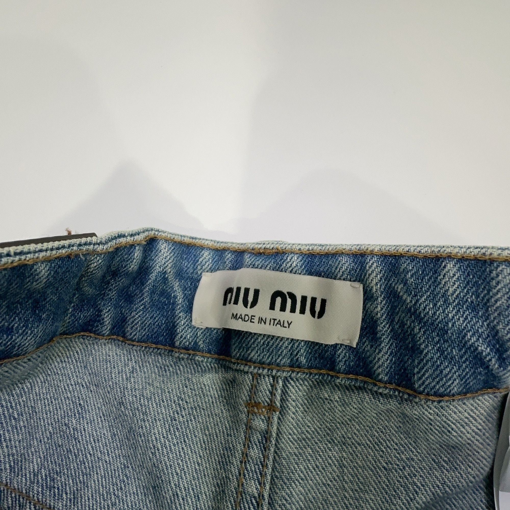 Miu Miu Miu Miu Light Wash Jeans Size 25 Size 25" / US 0 / IT 36 - 3 Thumbnail