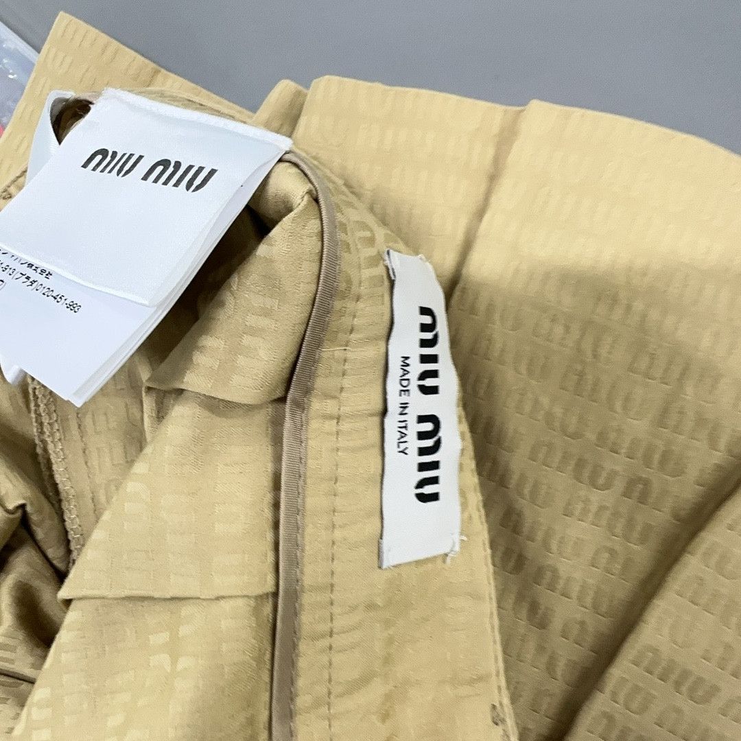 Miu Miu Miu Miu Logo Pleated Skirt Size 36 Size 25" / US 0 / IT 36 - 5 Thumbnail