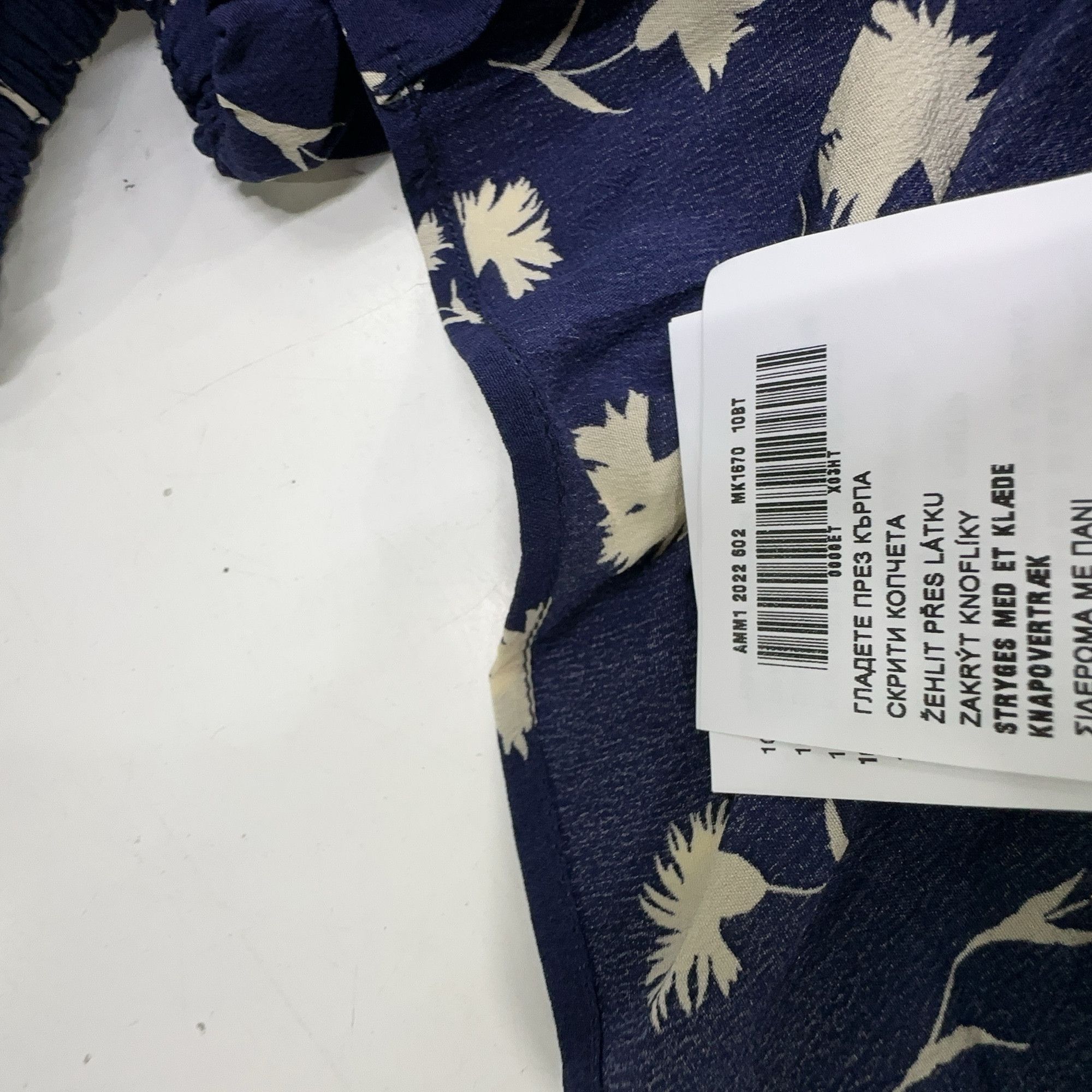 Miu Miu Miu Miu Floral Silk Button Up Shirt Size 38 Size XS / US 0-2 / IT 36-38 - 6 Thumbnail