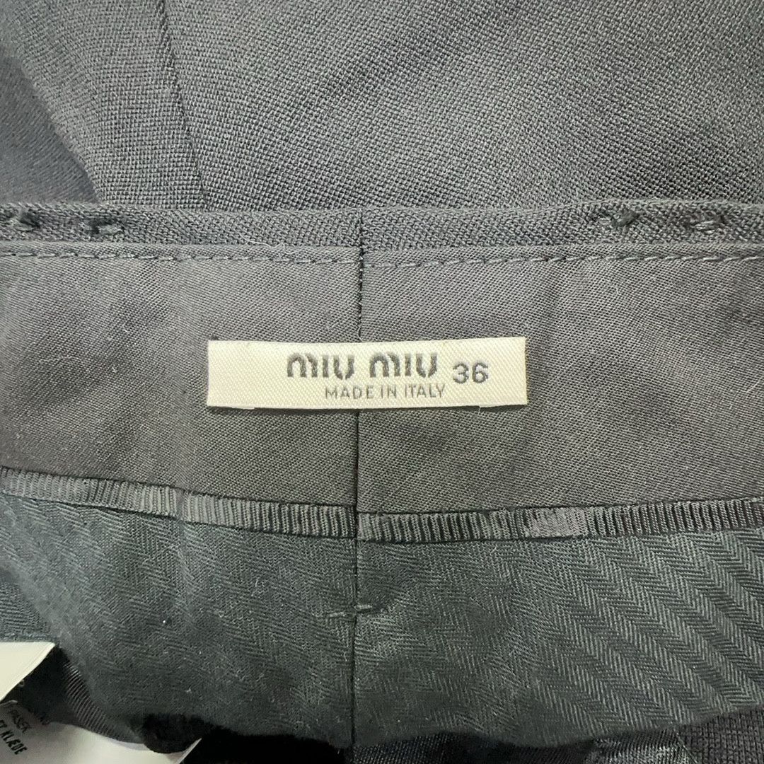 Miu Miu Miu Miu Crystal Embellished Shorts Size 36 Size 25" / US 0 / IT 36 - 3 Thumbnail