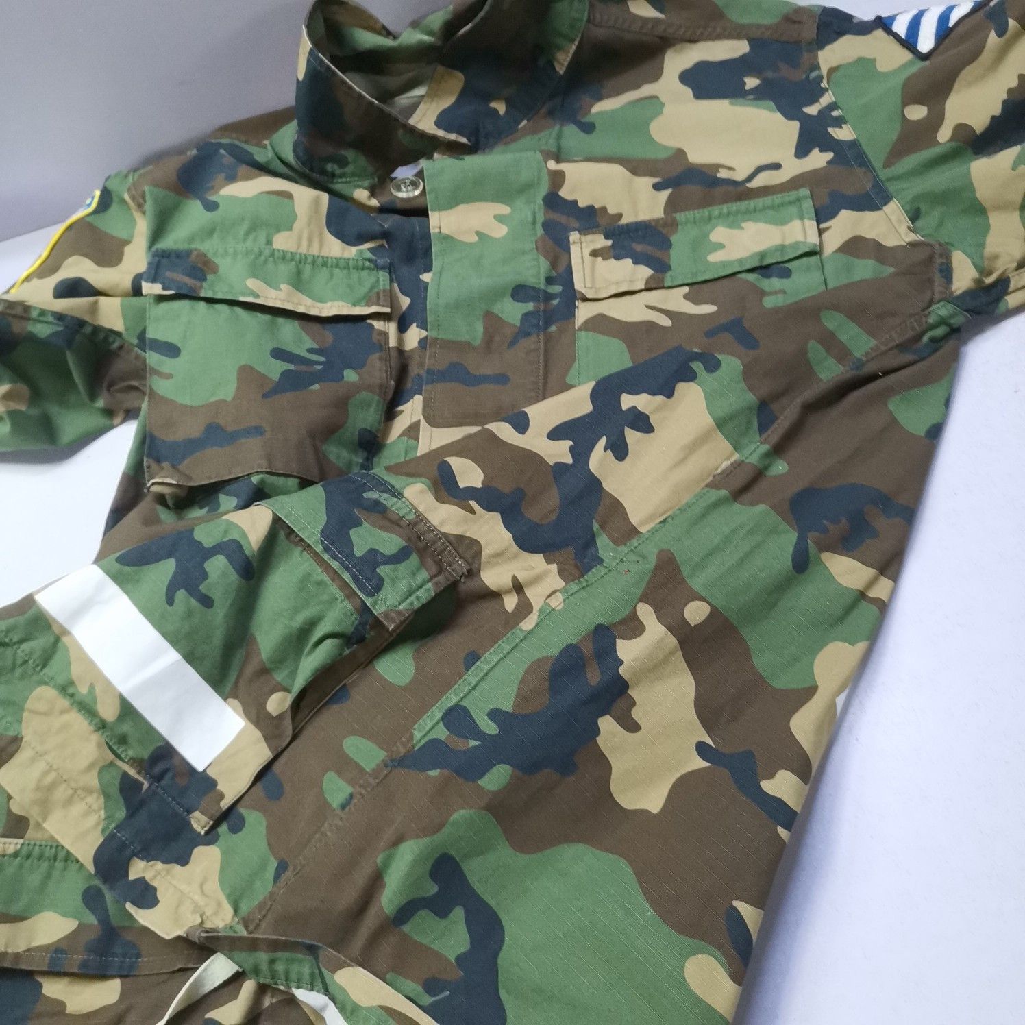 Off-White OFF-WHITE Camo Patchwork Light Jacket Size M Size US M / EU 48-50 / 2 - 13 Thumbnail
