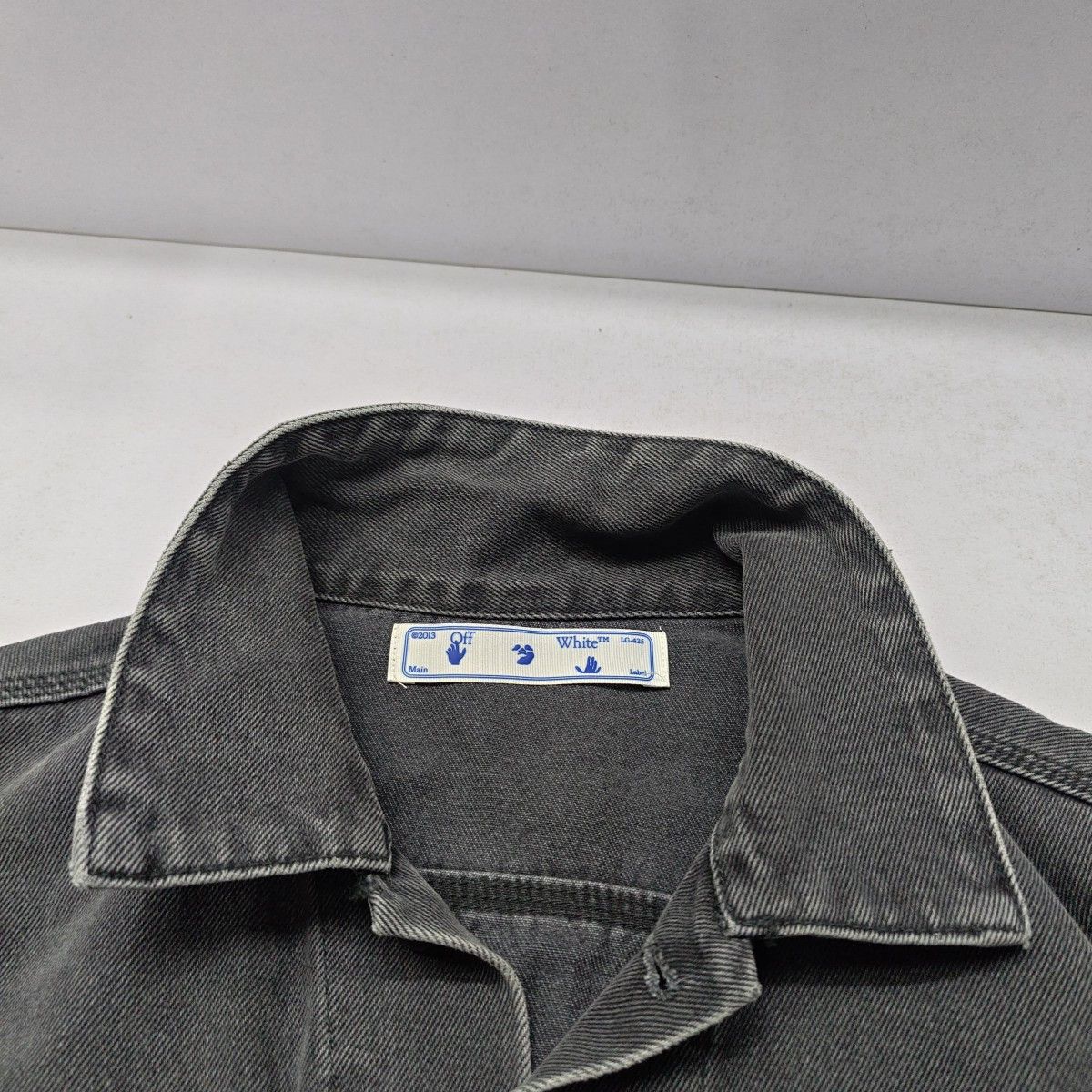 Off-White Off-White Graphic Print Denim Jacket Size S Size US S / EU 44-46 / 1 - 11 Thumbnail