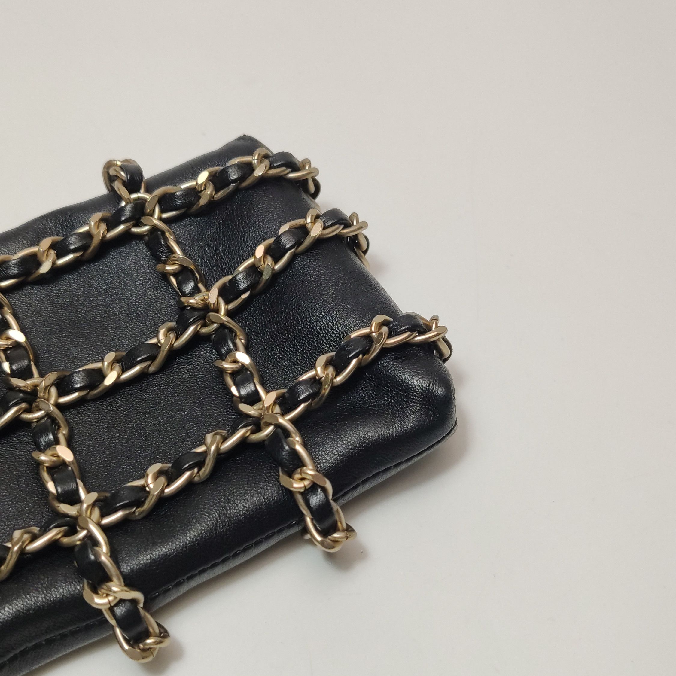 Chanel Chanel Women os Crossbody Bags Size ONE SIZE - 19 Thumbnail