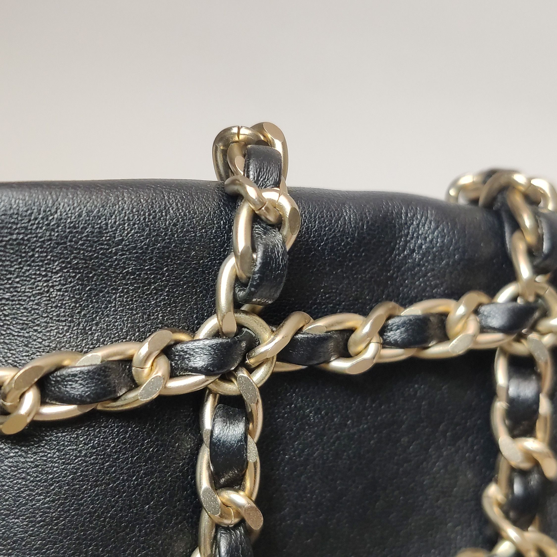 Chanel Chanel Women os Crossbody Bags Size ONE SIZE - 18 Thumbnail