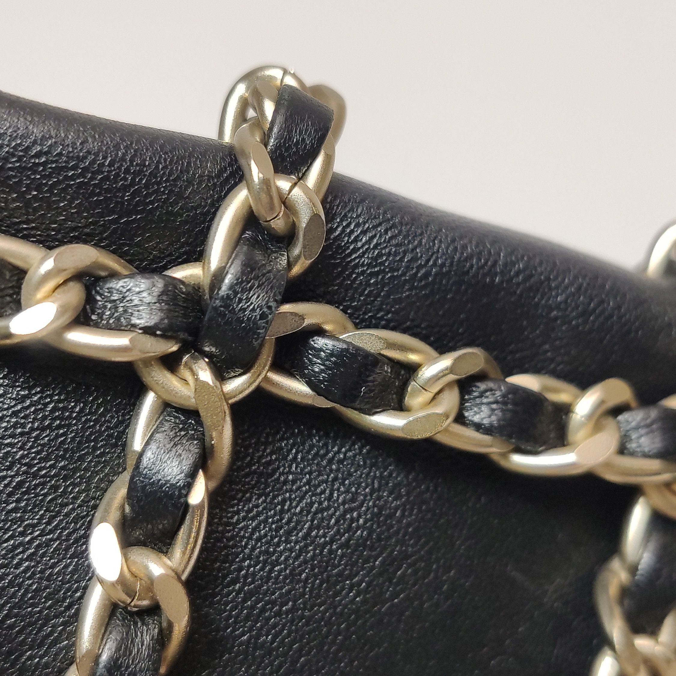 Chanel Chanel Women os Crossbody Bags Size ONE SIZE - 12 Thumbnail