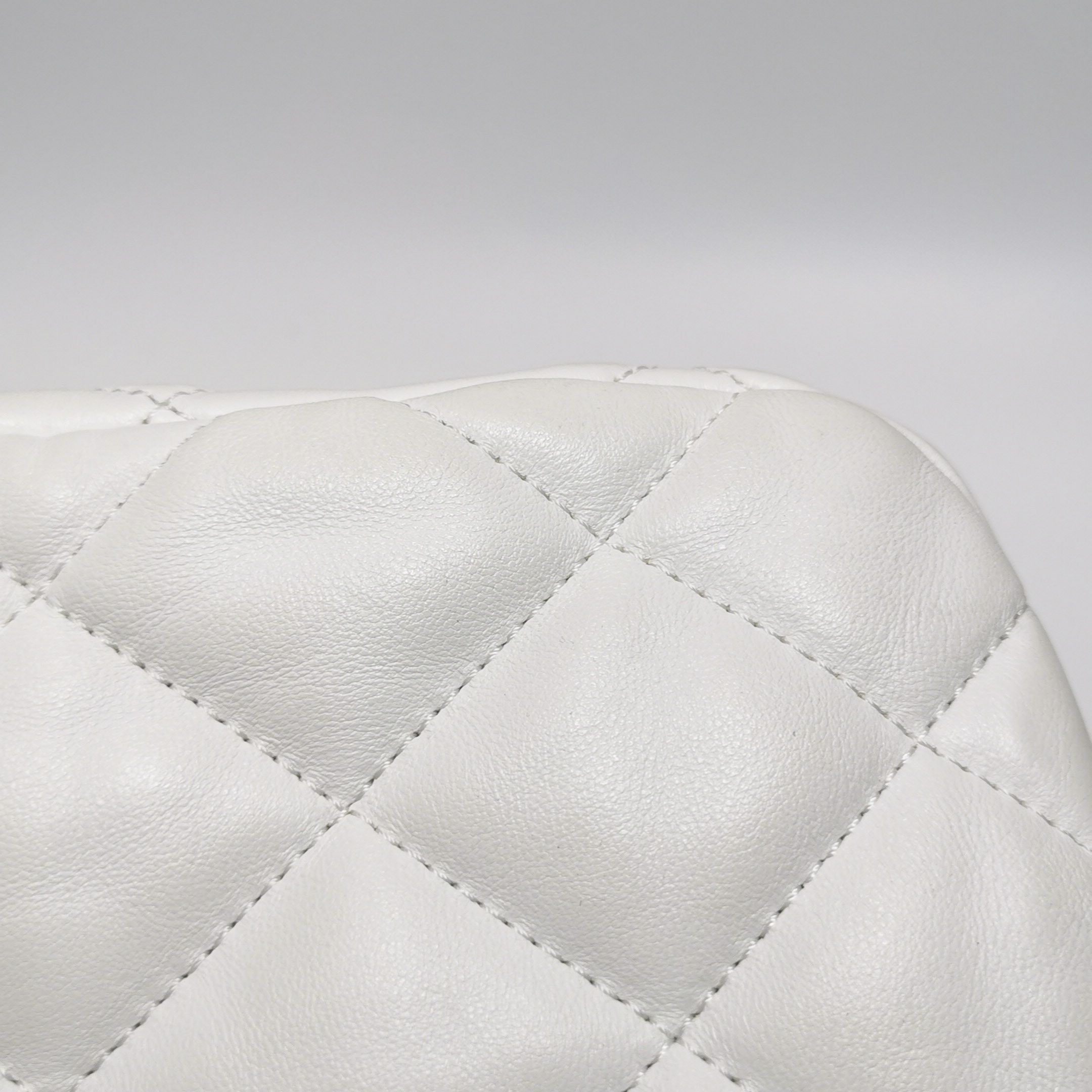 Chanel Chanel Women os Shoulder Bags Size ONE SIZE - 21 Thumbnail