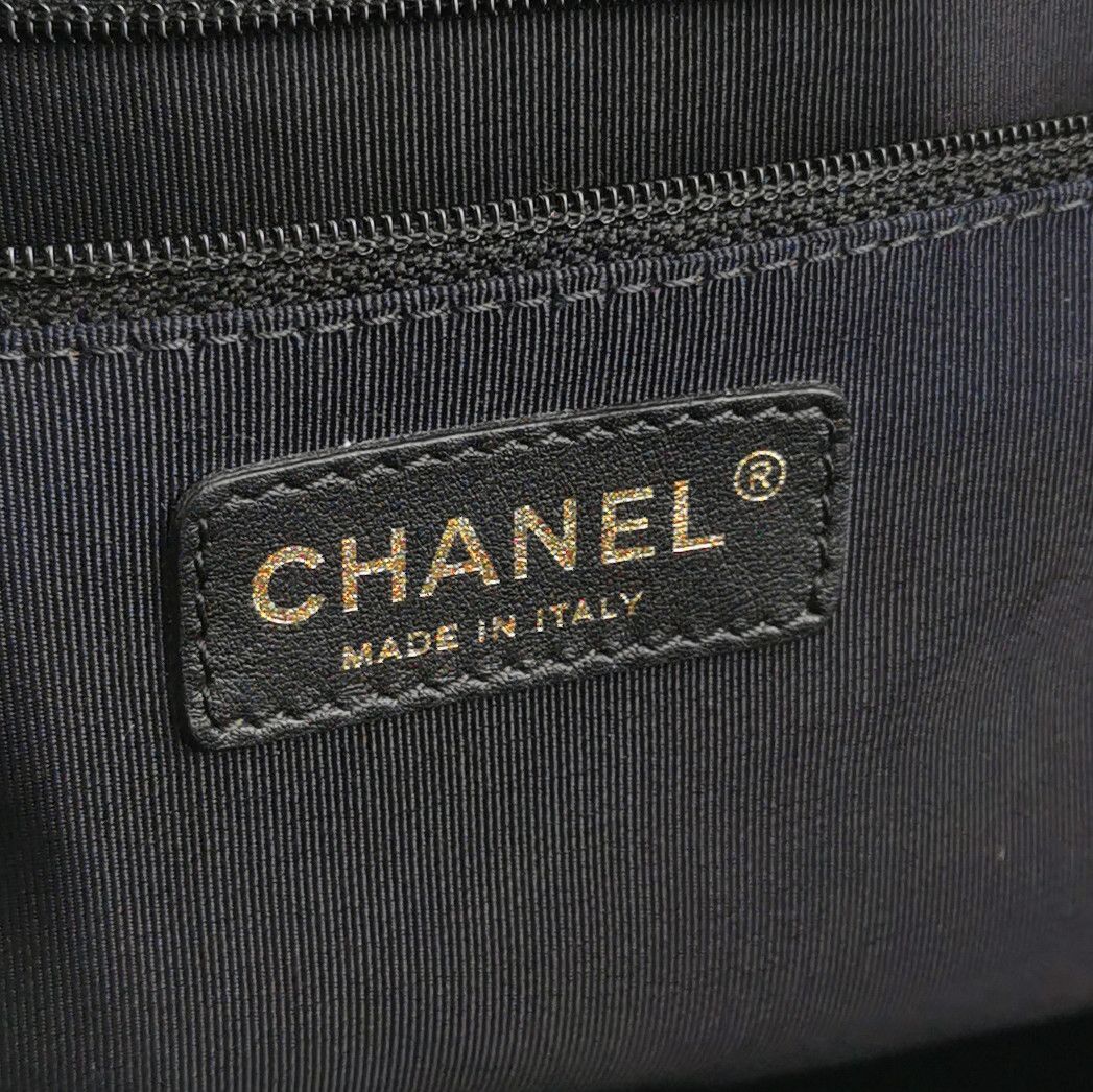 Chanel Chanel Women os Shoulder Bags Size ONE SIZE - 8 Thumbnail