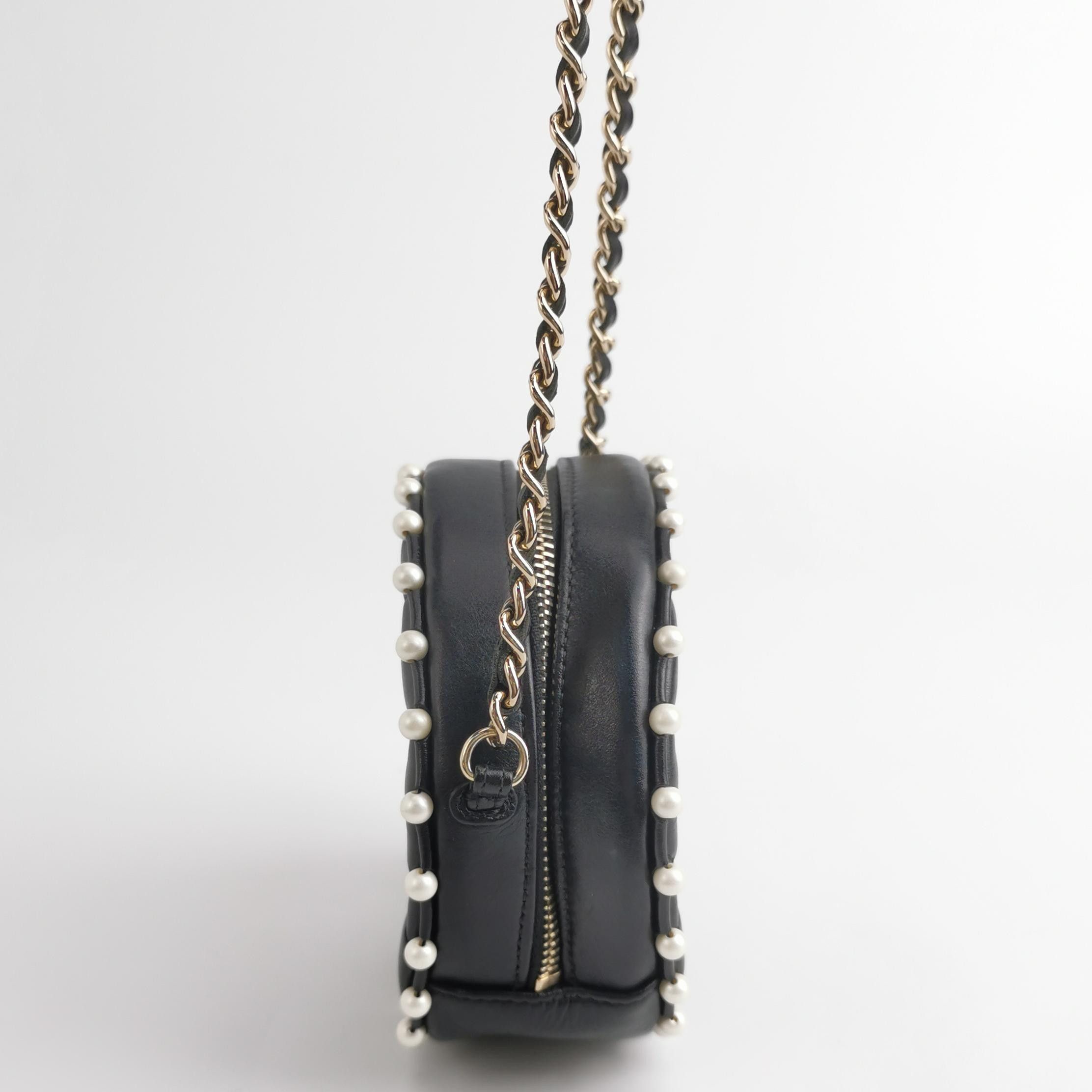 Chanel Chanel Women os Shoulder Bags Size ONE SIZE - 3 Thumbnail