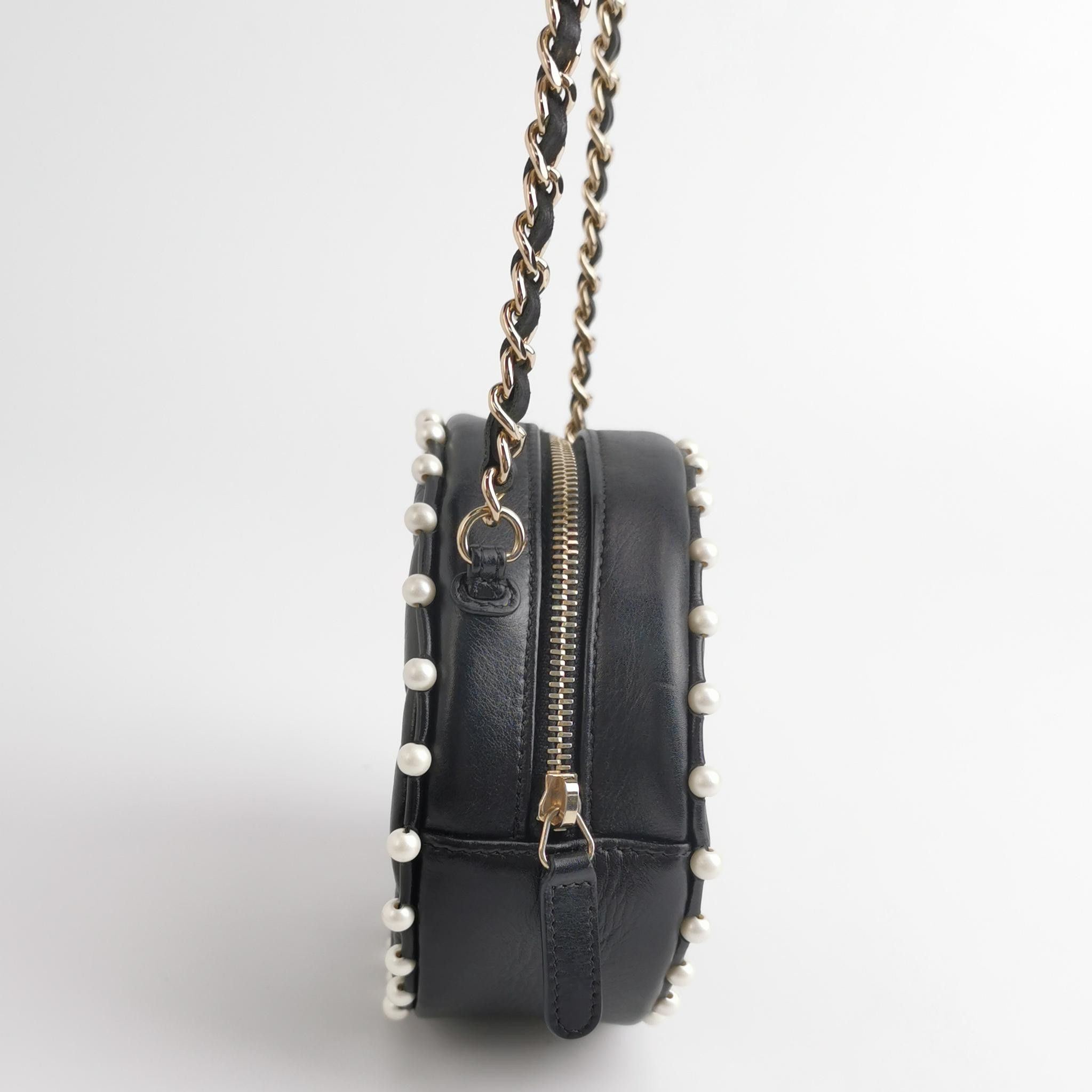 Chanel Chanel Women os Shoulder Bags Size ONE SIZE - 4 Thumbnail
