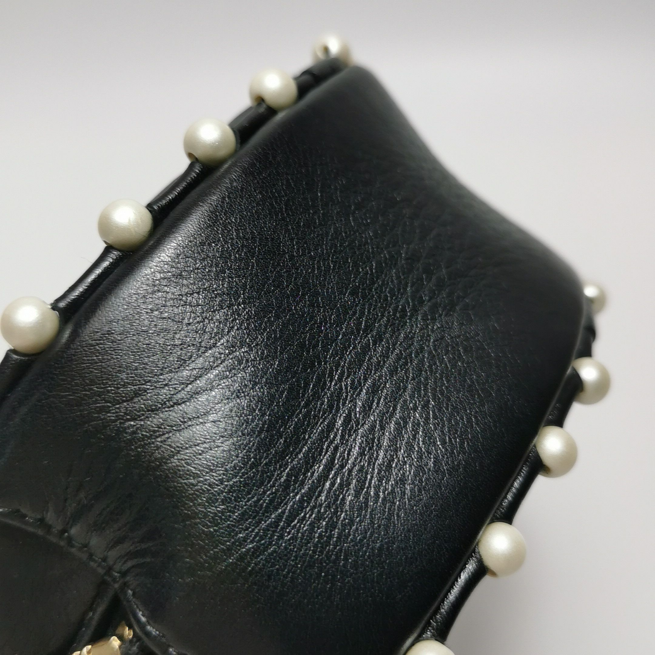 Chanel Chanel Women os Shoulder Bags Size ONE SIZE - 22 Thumbnail