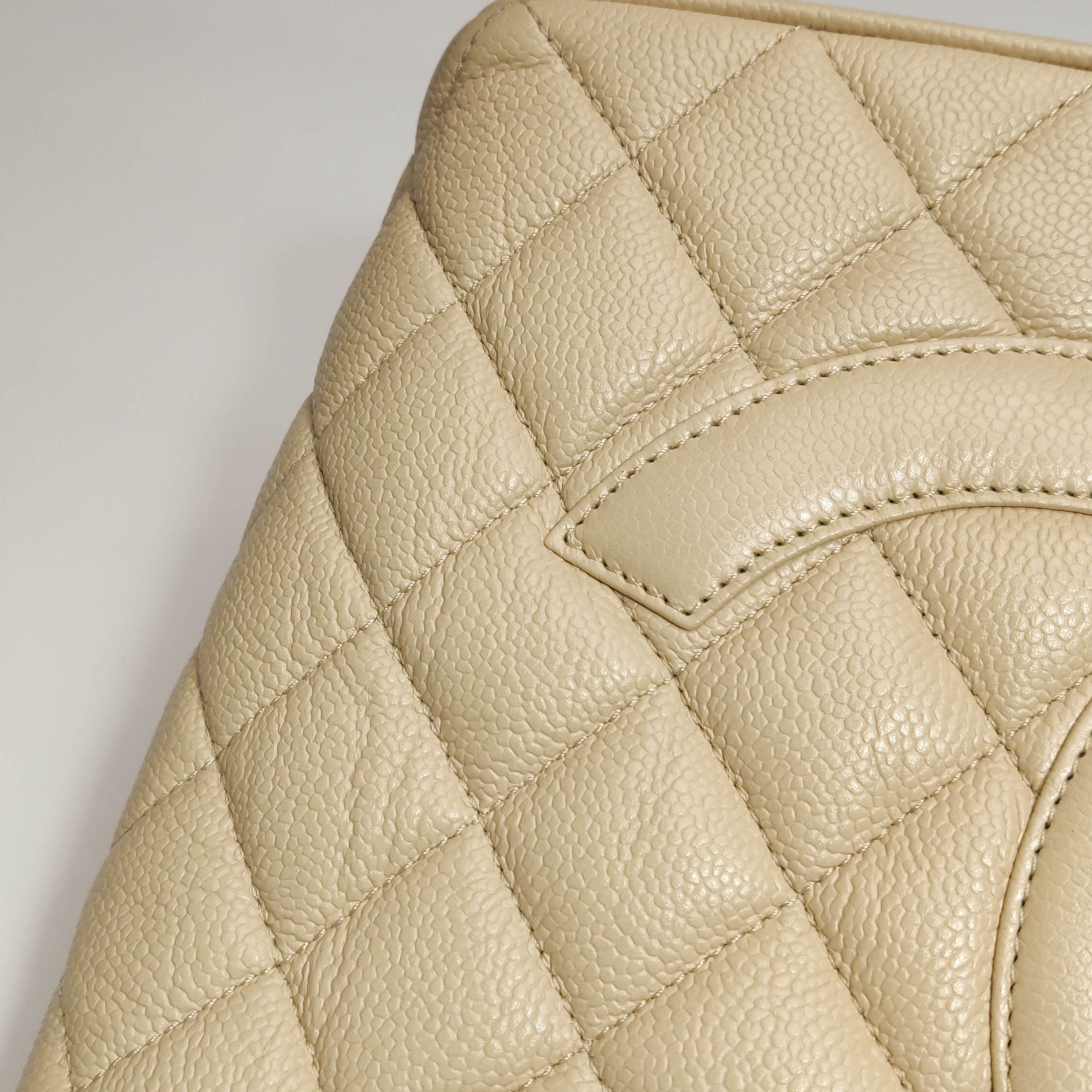 Chanel Chanel Women os Shoulder Bags Size ONE SIZE - 18 Thumbnail