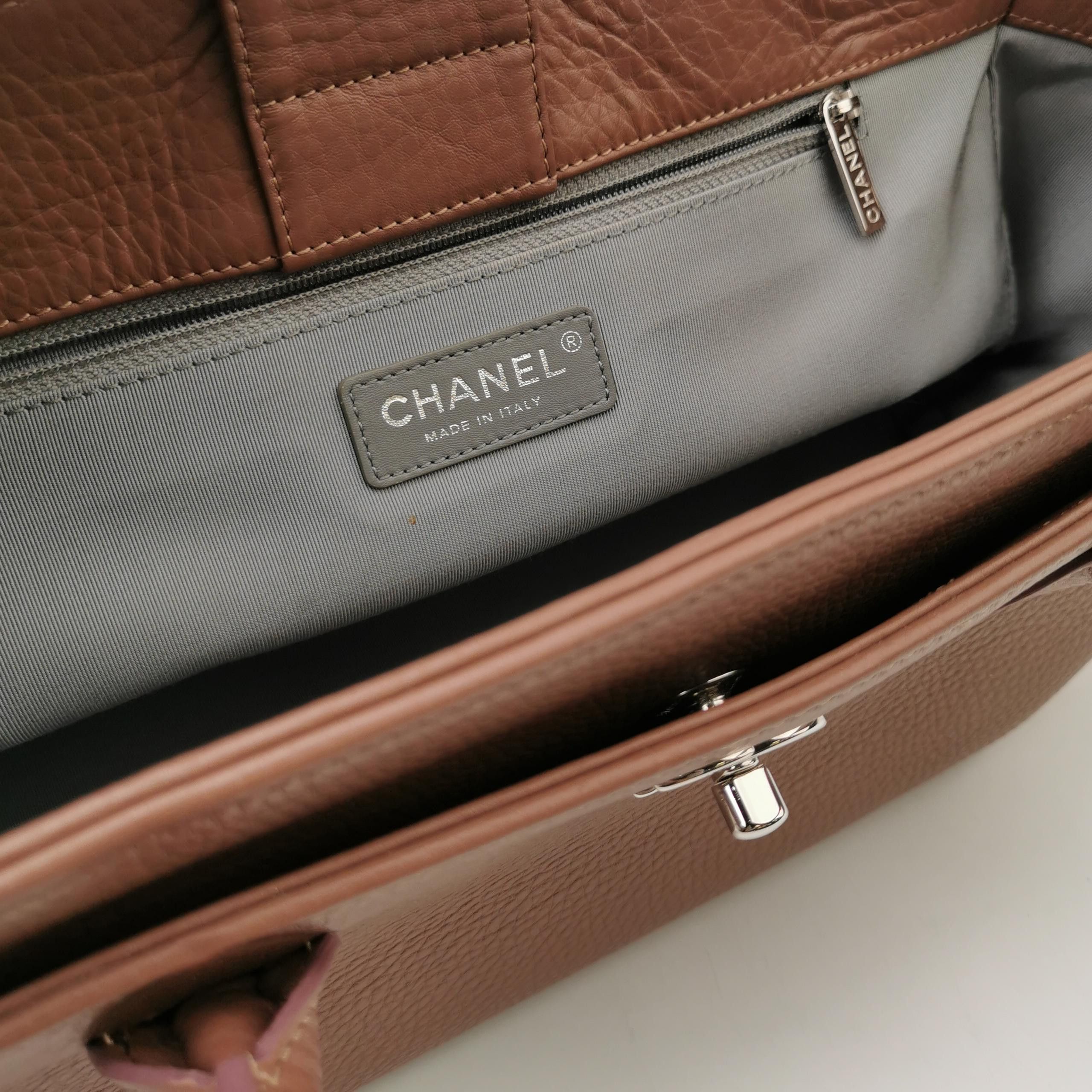 Chanel Chanel Women os Shoulder Bags Size ONE SIZE - 8 Thumbnail