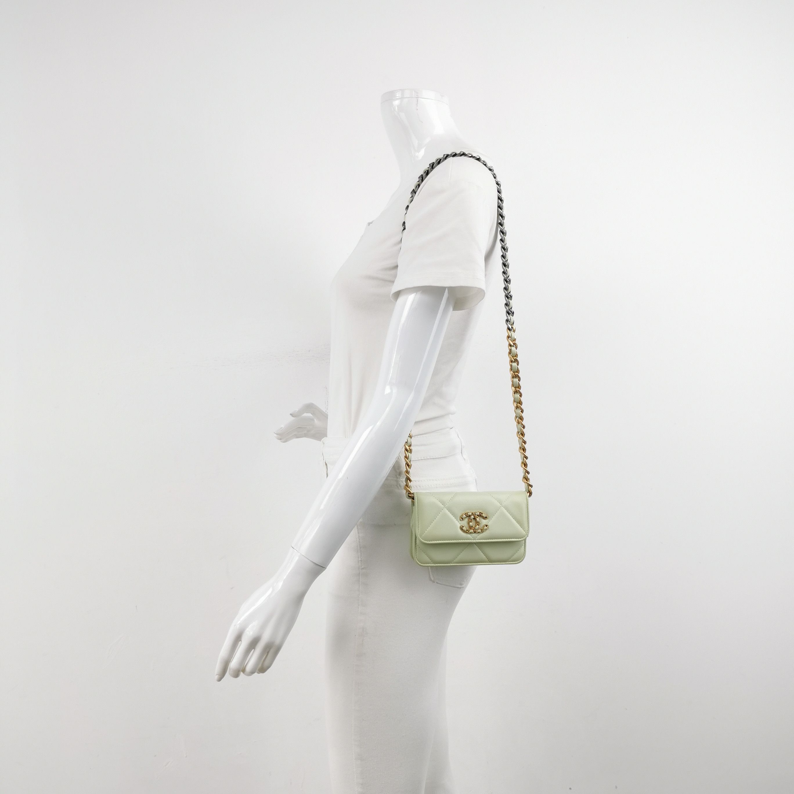 Chanel Chanel Women os Shoulder Bags Size ONE SIZE - 2 Thumbnail
