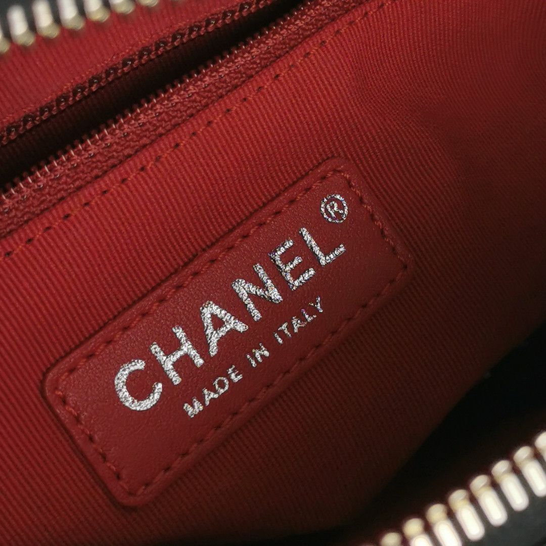 Chanel Chanel Women os Shoulder Bags Size ONE SIZE - 8 Thumbnail