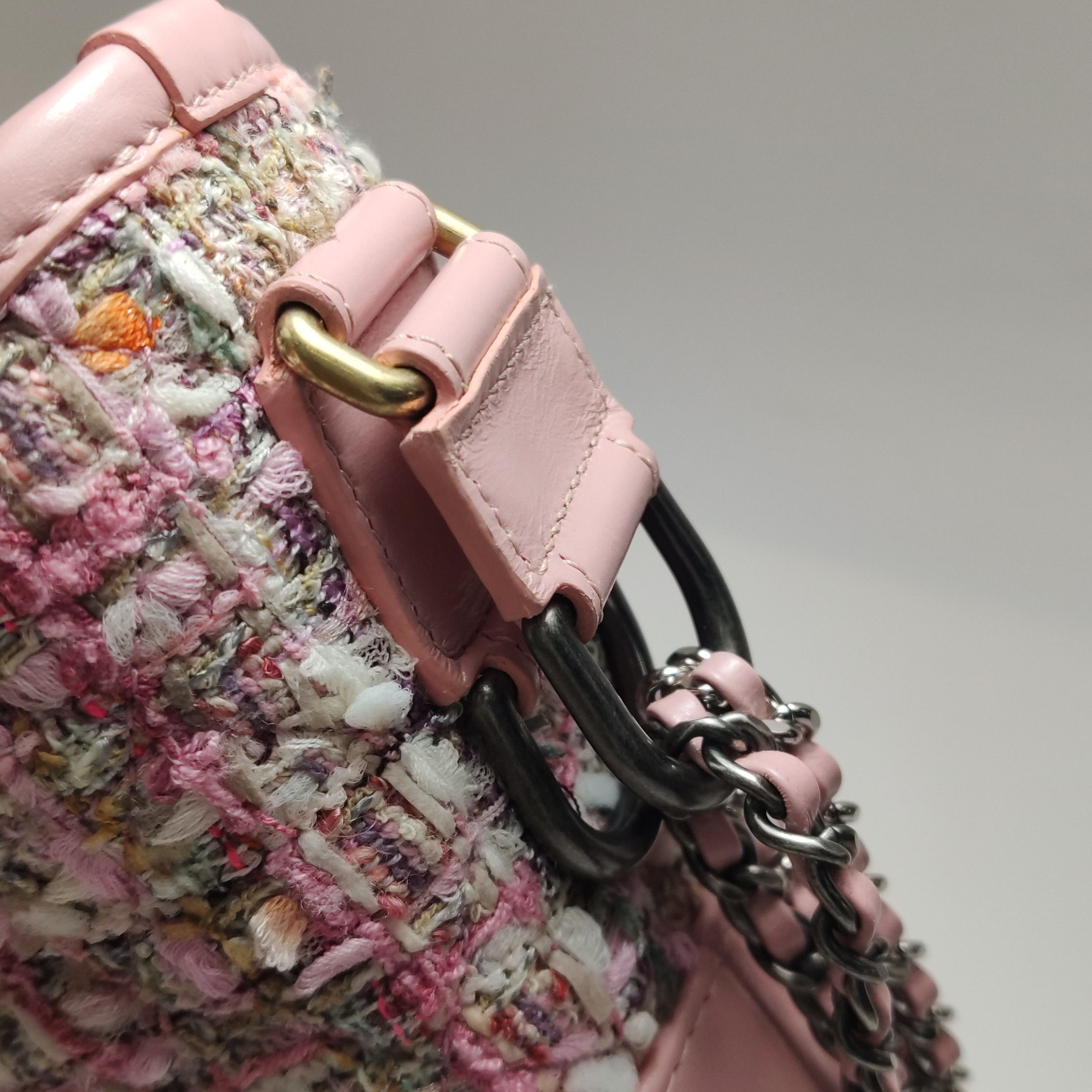Chanel Chanel Women os Crossbody Bags Size ONE SIZE - 16 Thumbnail