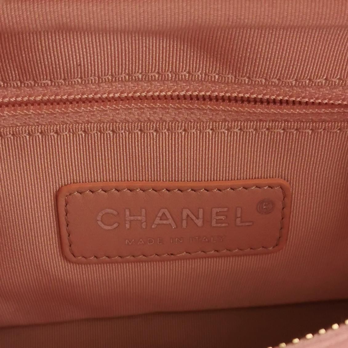 Chanel Chanel Women os Crossbody Bags Size ONE SIZE - 8 Thumbnail