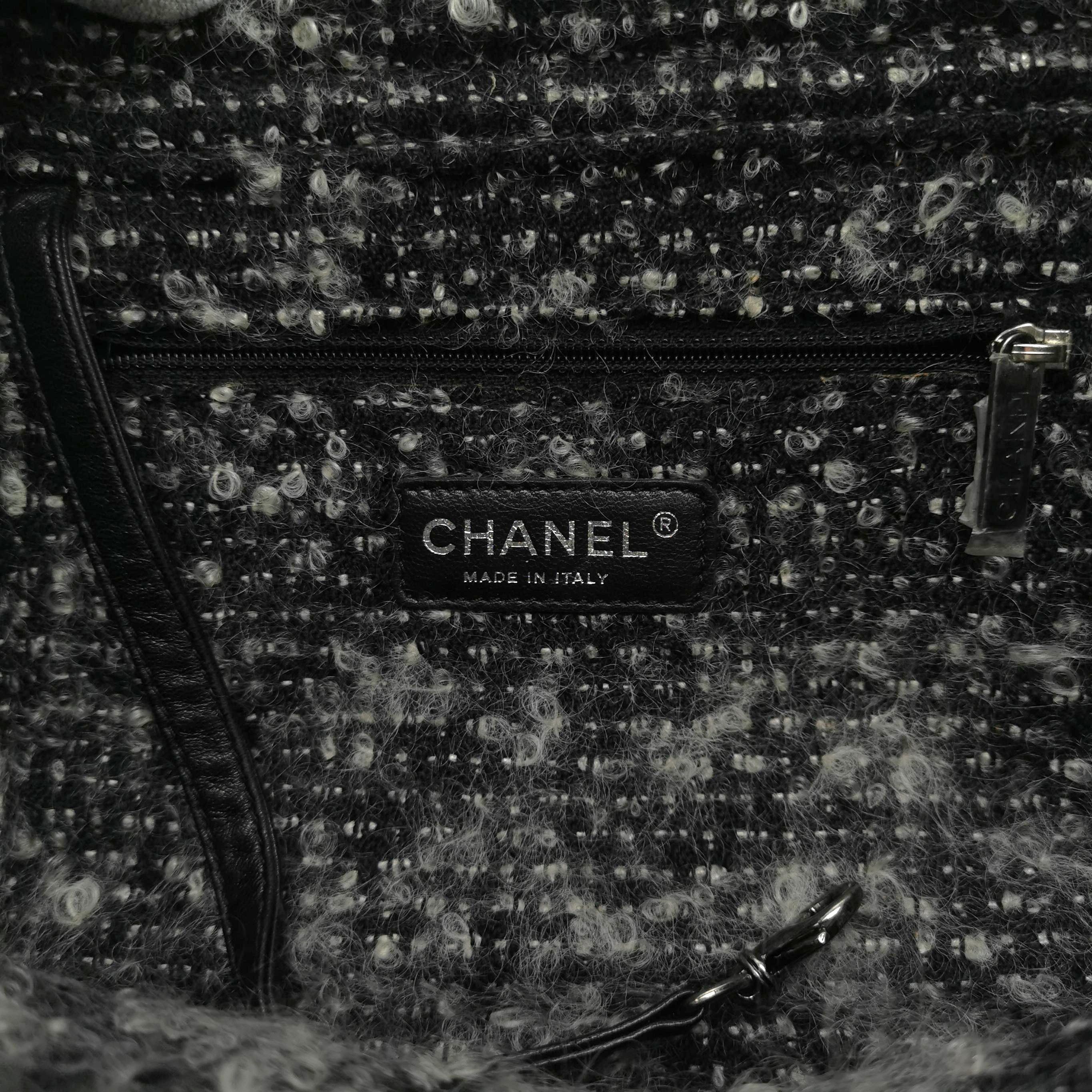 Chanel Chanel Women os Shoulder Bags Size ONE SIZE - 8 Thumbnail