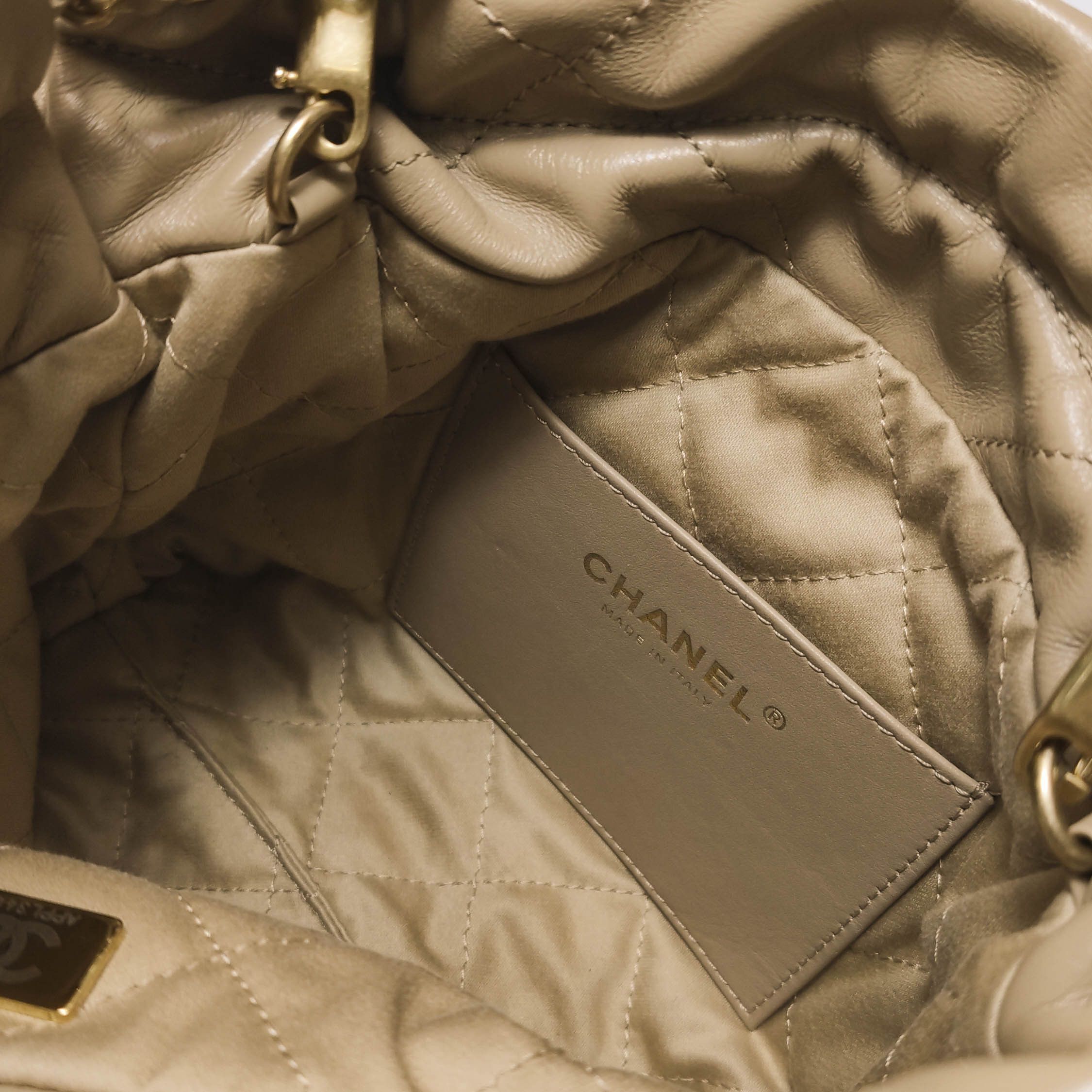 Chanel Chanel Women os Shoulder Bags Size ONE SIZE - 22 Thumbnail