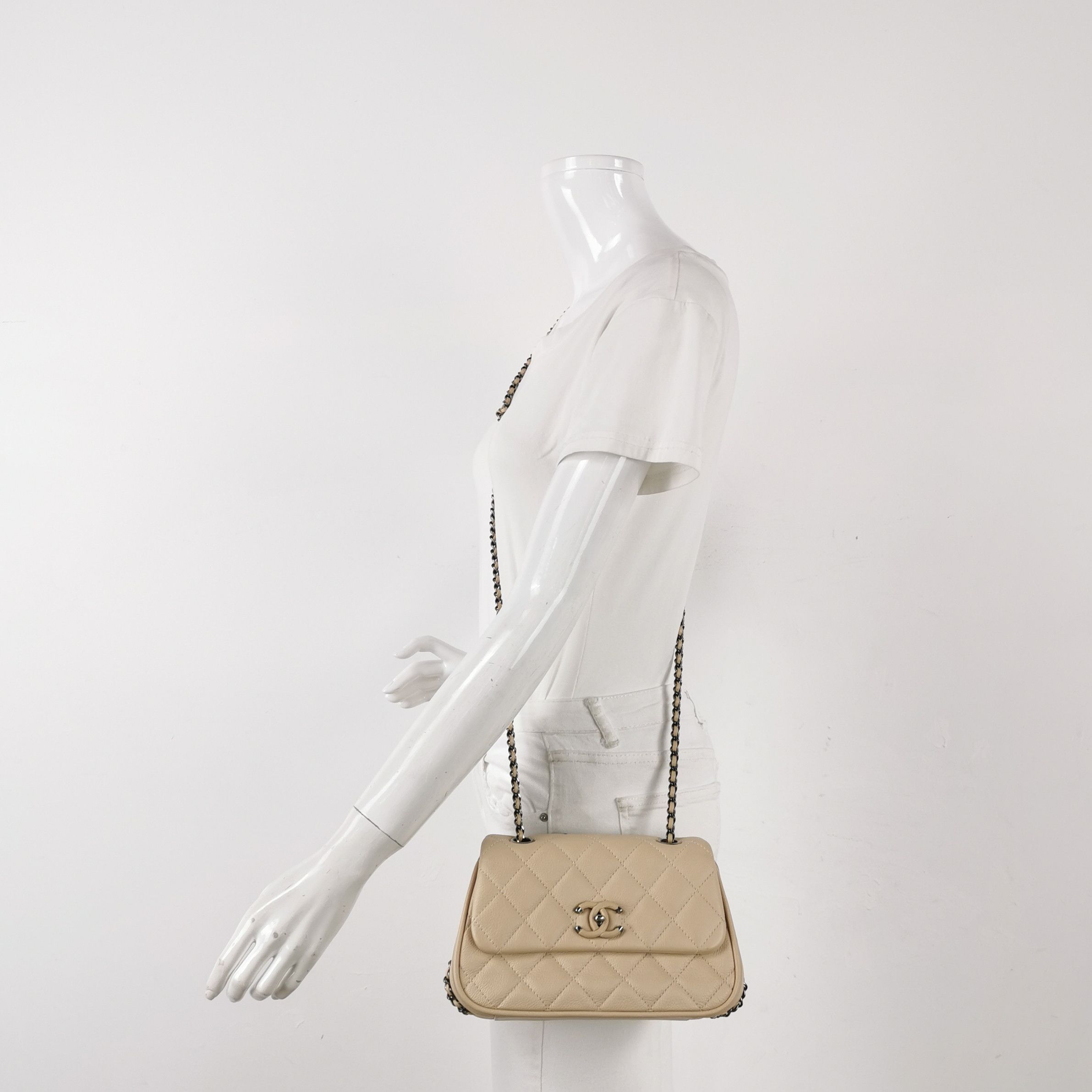 Chanel Chanel Women os Shoulder Bags Size ONE SIZE - 2 Thumbnail