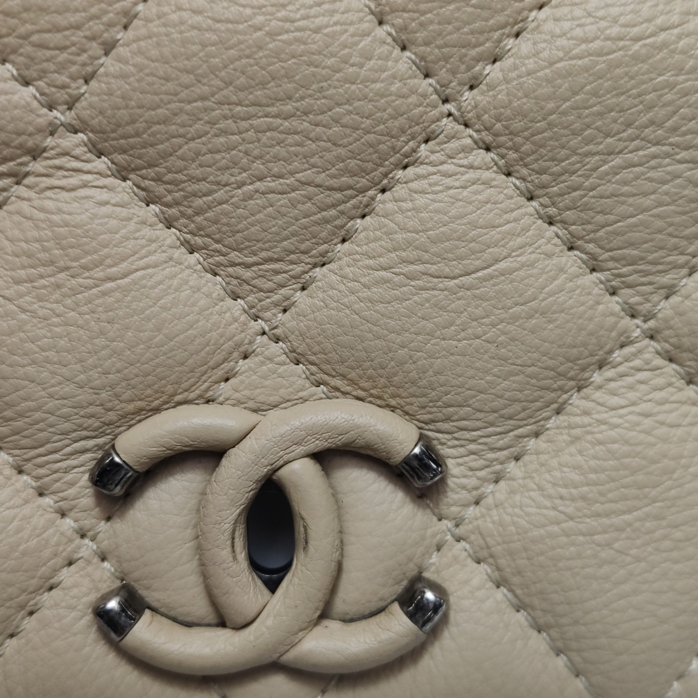 Chanel Chanel Women os Shoulder Bags Size ONE SIZE - 19 Thumbnail