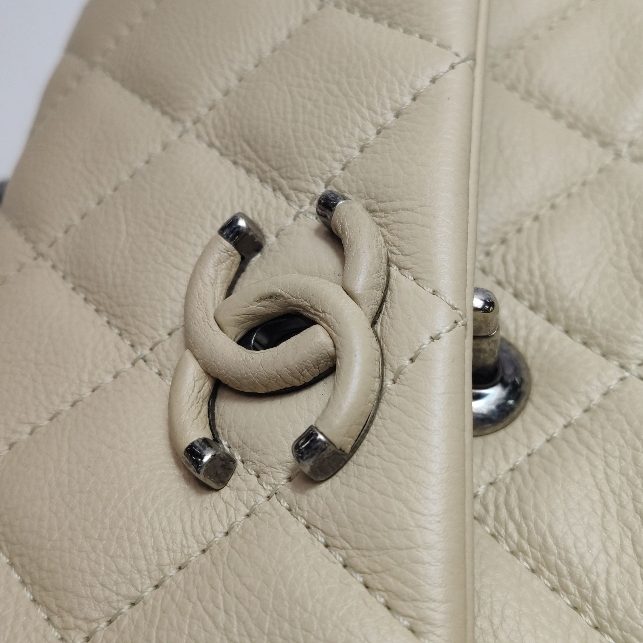 Chanel Chanel Women os Shoulder Bags Size ONE SIZE - 14 Thumbnail