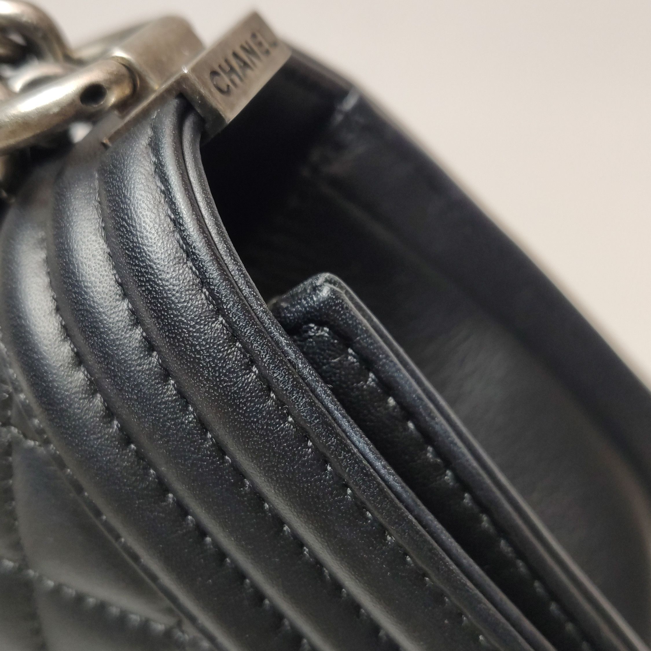 Chanel Chanel Women os Shoulder Bags Size ONE SIZE - 18 Thumbnail