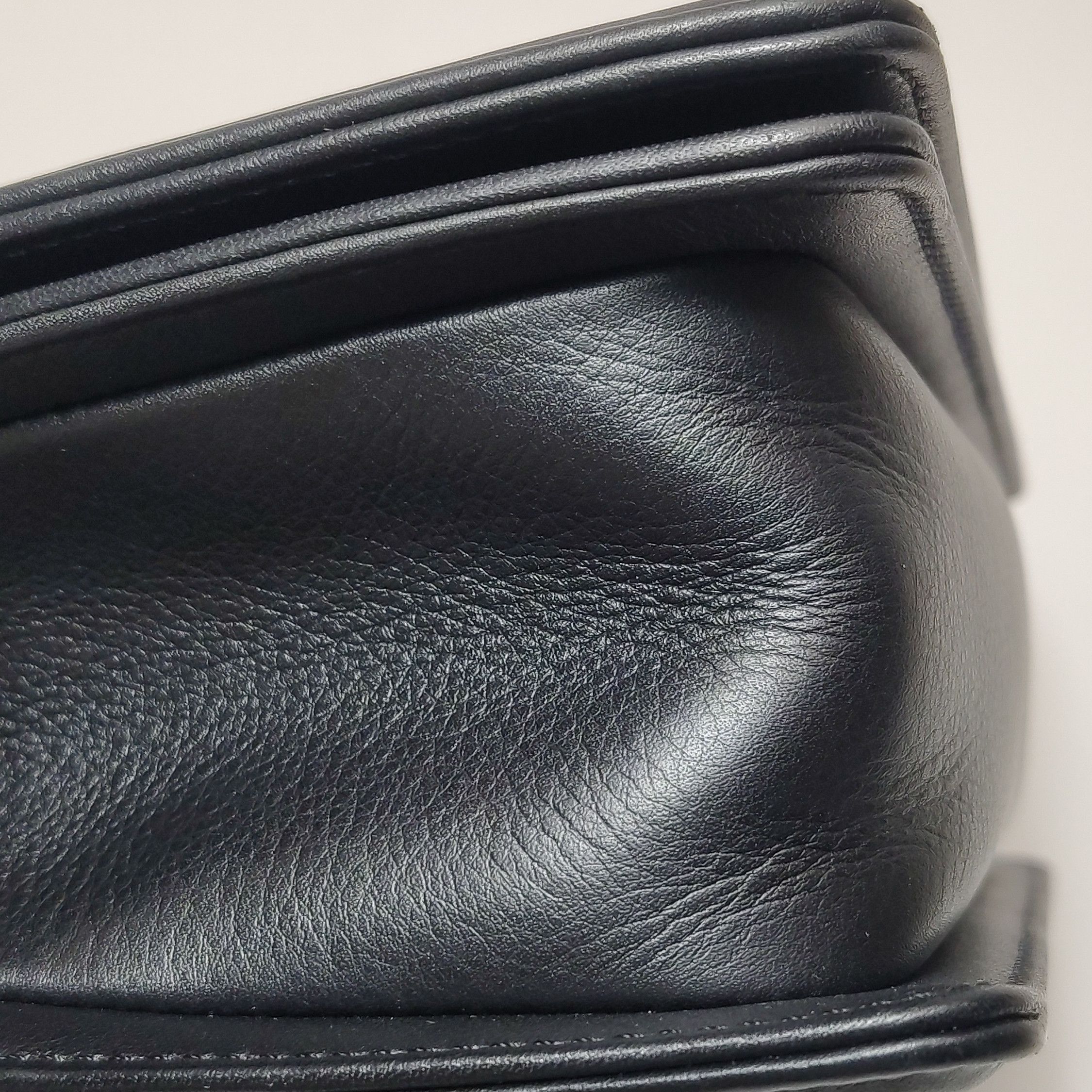 Chanel Chanel Women os Shoulder Bags Size ONE SIZE - 23 Thumbnail