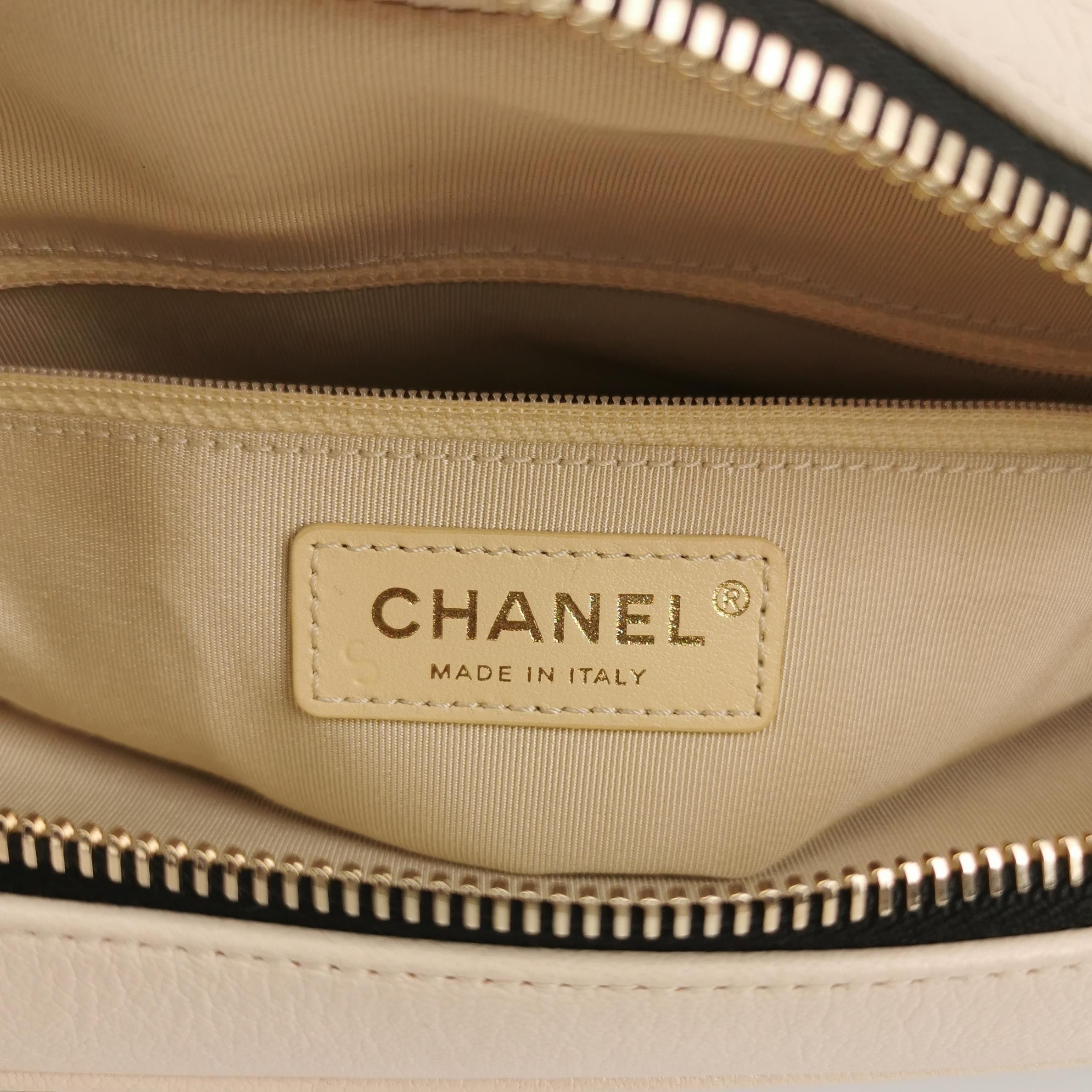Chanel Chanel Women os Shoulder Bags Size ONE SIZE - 8 Thumbnail