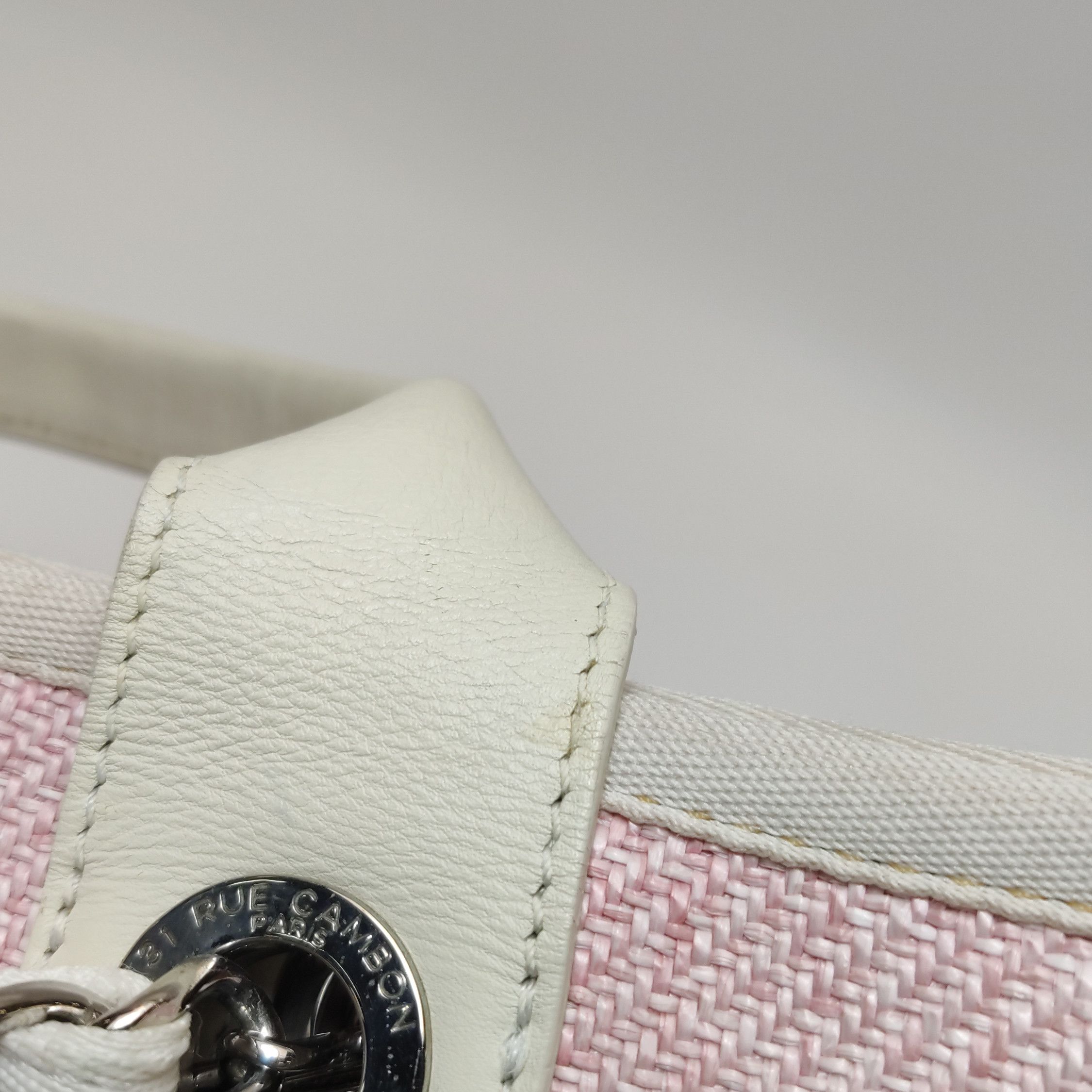 Chanel Chanel Women os Shoulder Bags Size ONE SIZE - 23 Thumbnail