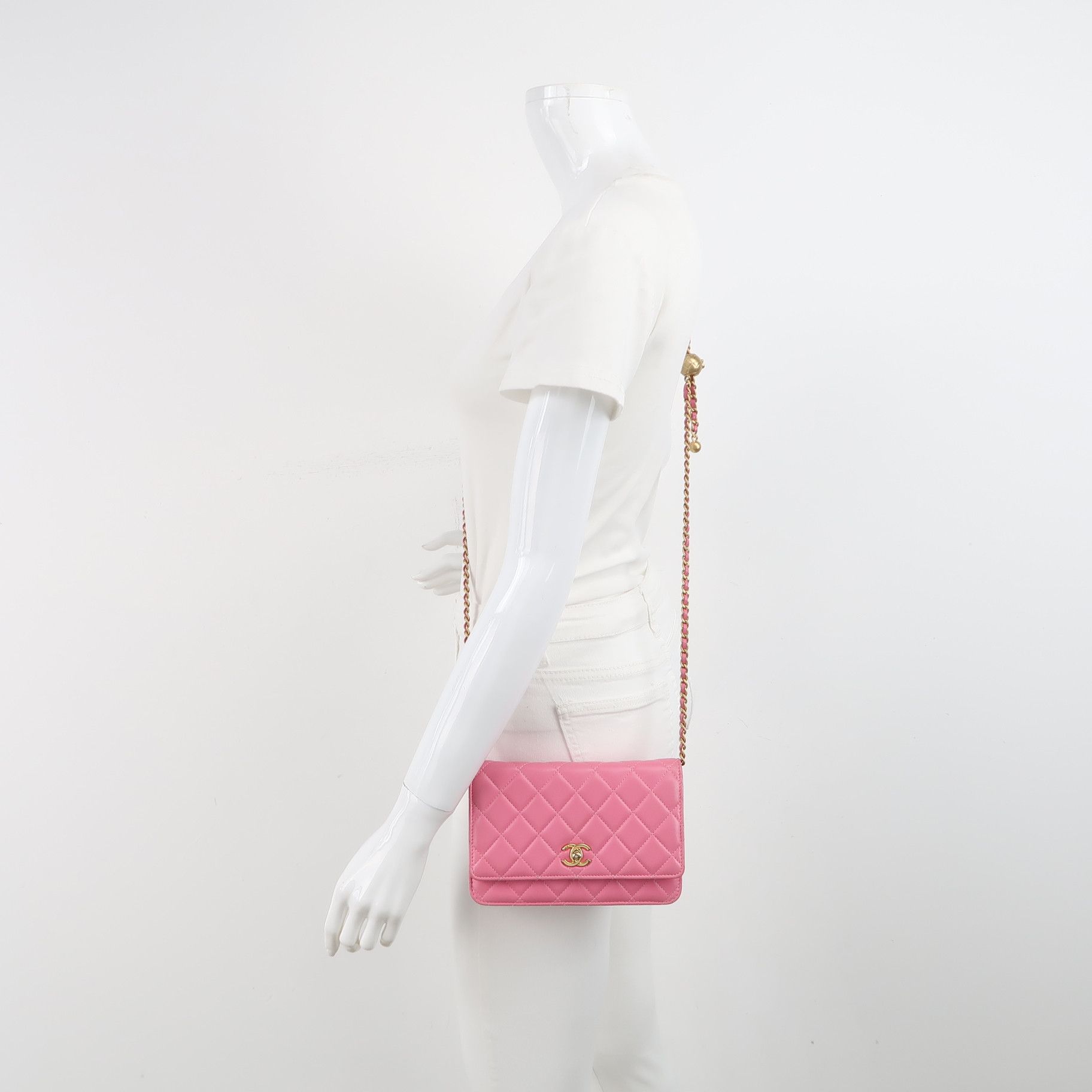 Chanel Chanel Women os Shoulder Bags Size ONE SIZE - 2 Thumbnail