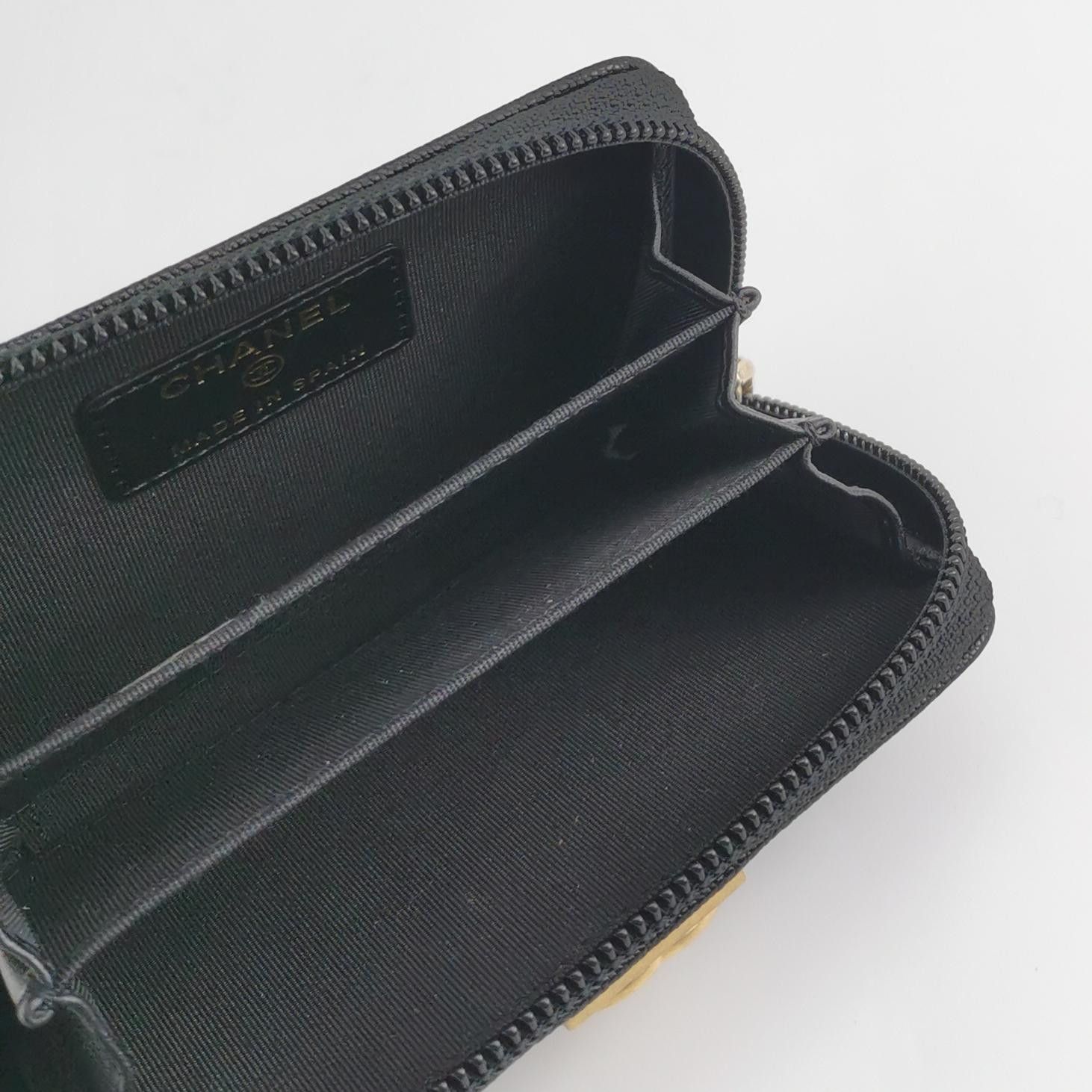 Chanel Chanel Women os Wallets Size ONE SIZE - 6 Thumbnail