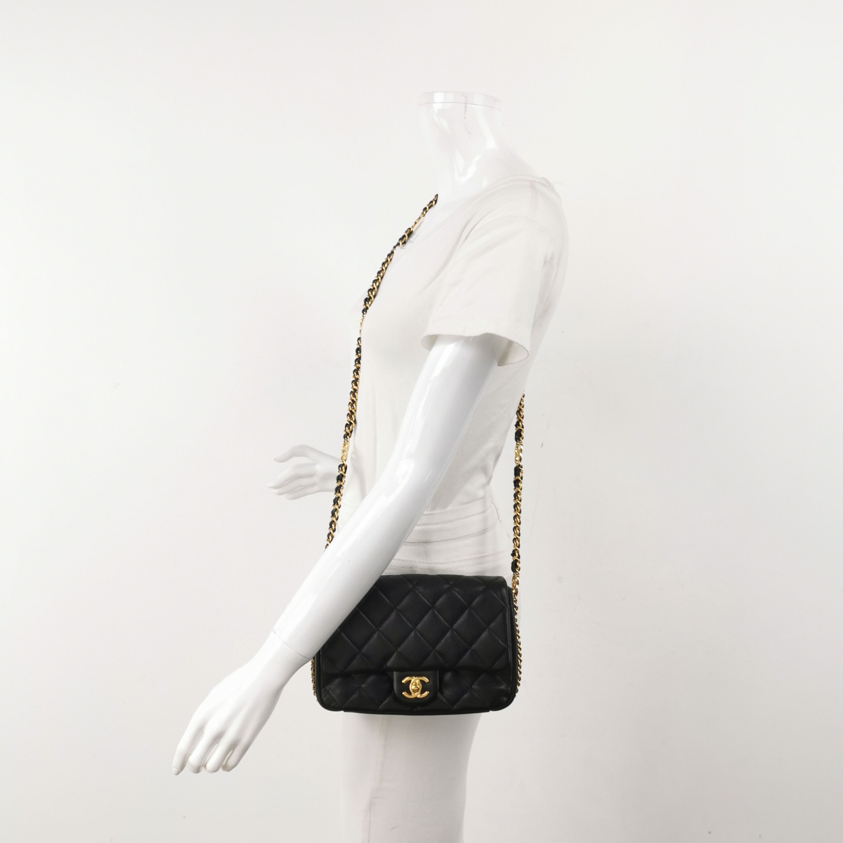 Chanel Chanel Women os Shoulder Bags Size ONE SIZE - 2 Thumbnail