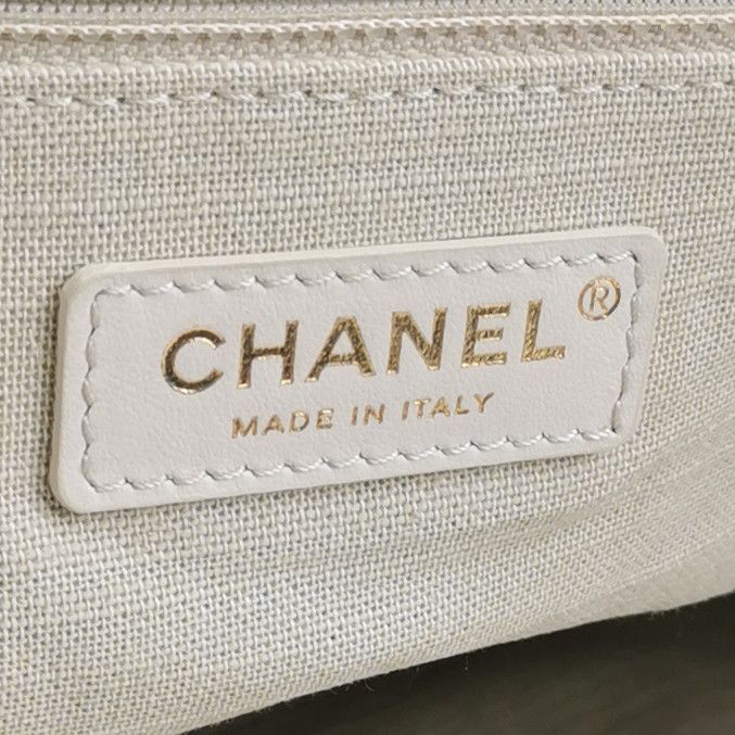 Chanel Chanel Women os Shoulder Bags Size ONE SIZE - 8 Thumbnail