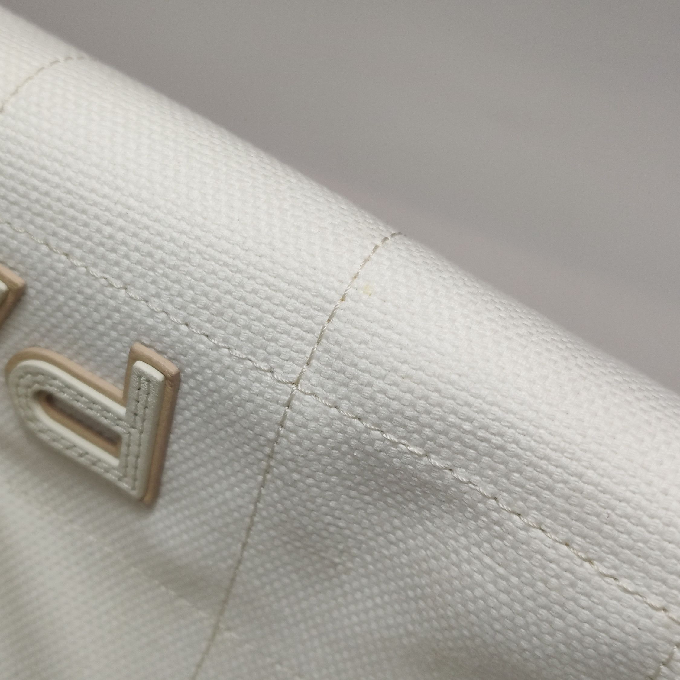 Chanel Chanel Women os Shoulder Bags Size ONE SIZE - 14 Thumbnail
