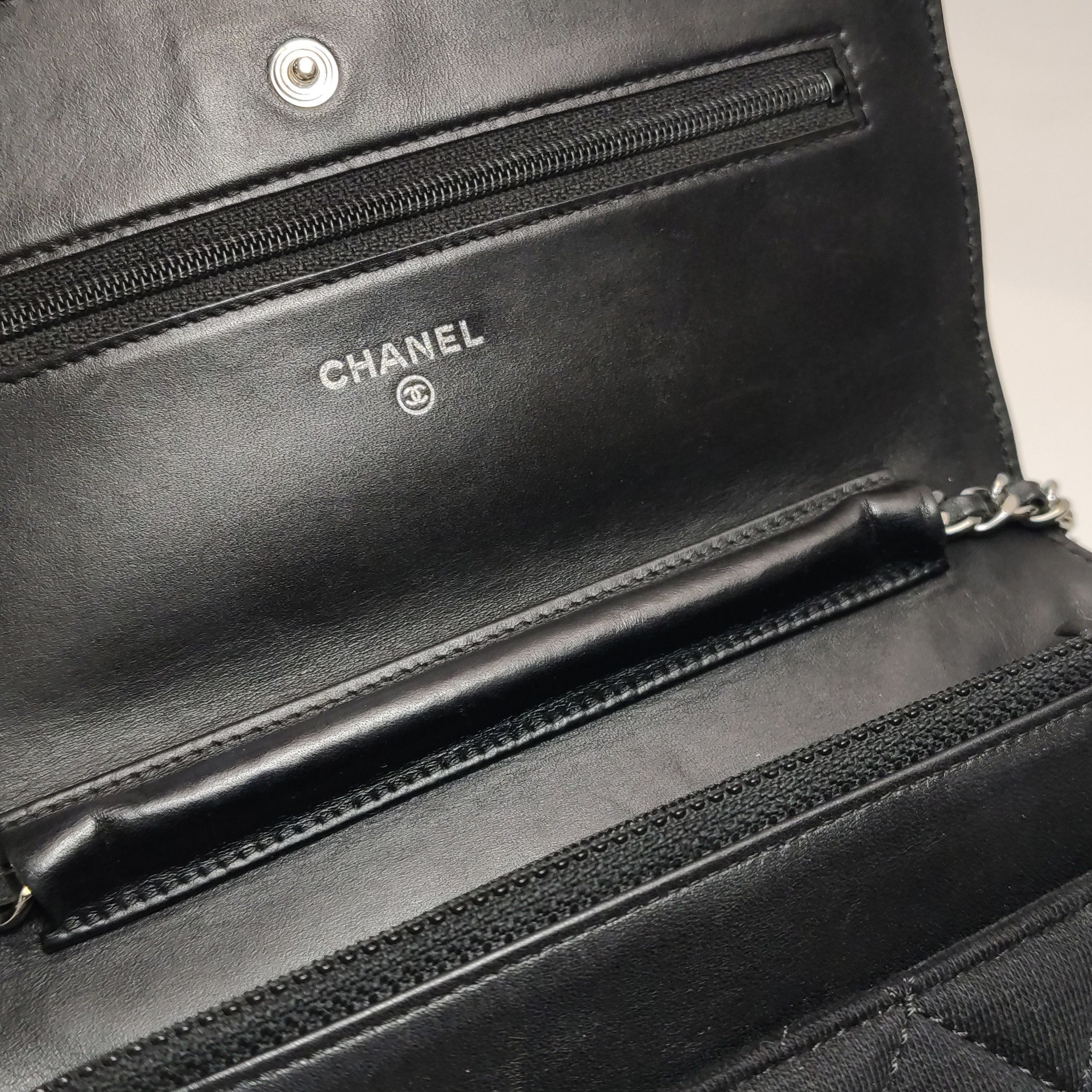 Chanel Chanel Women os Crossbody Bags Size ONE SIZE - 18 Thumbnail